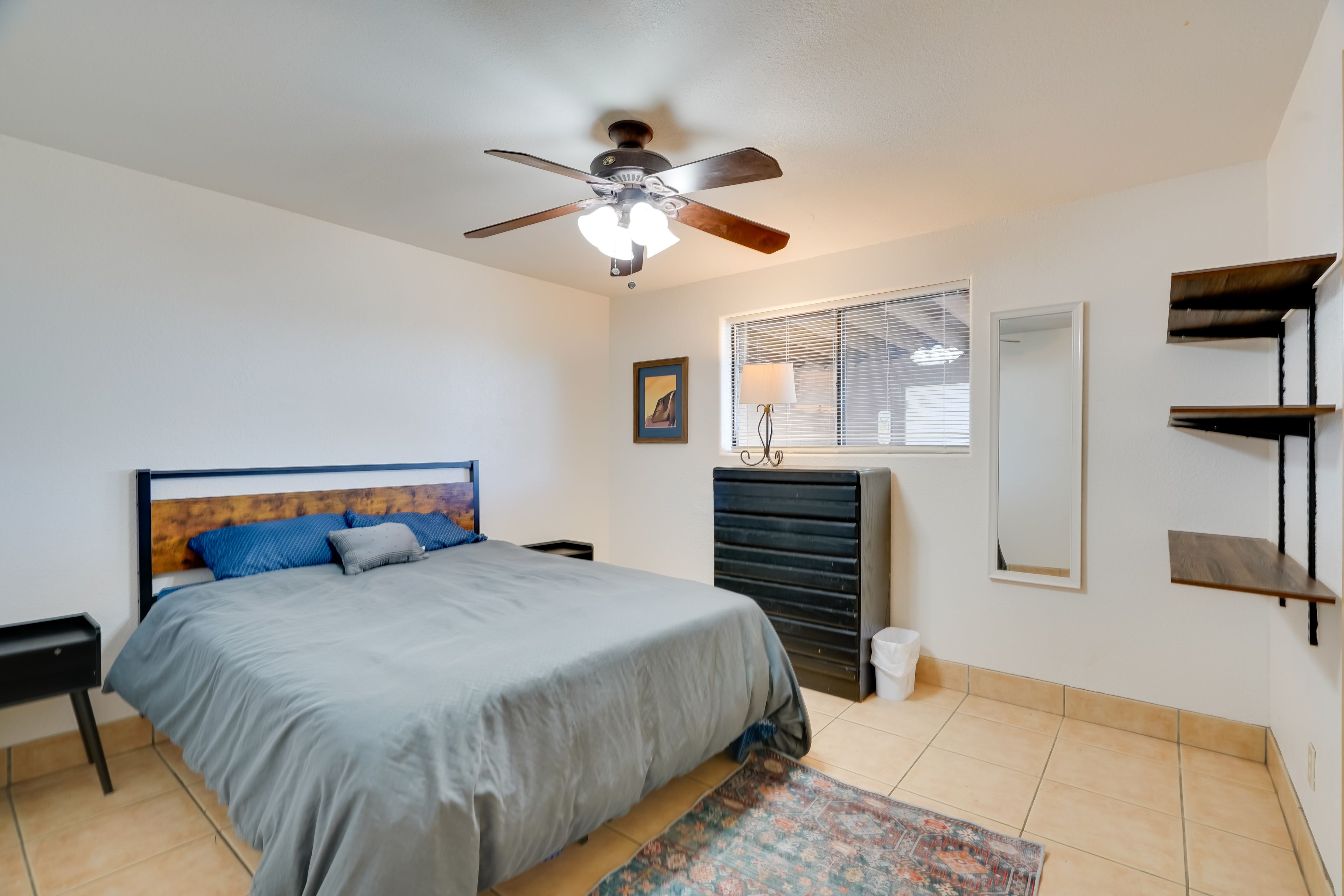 Bedroom 2 | Queen Bed