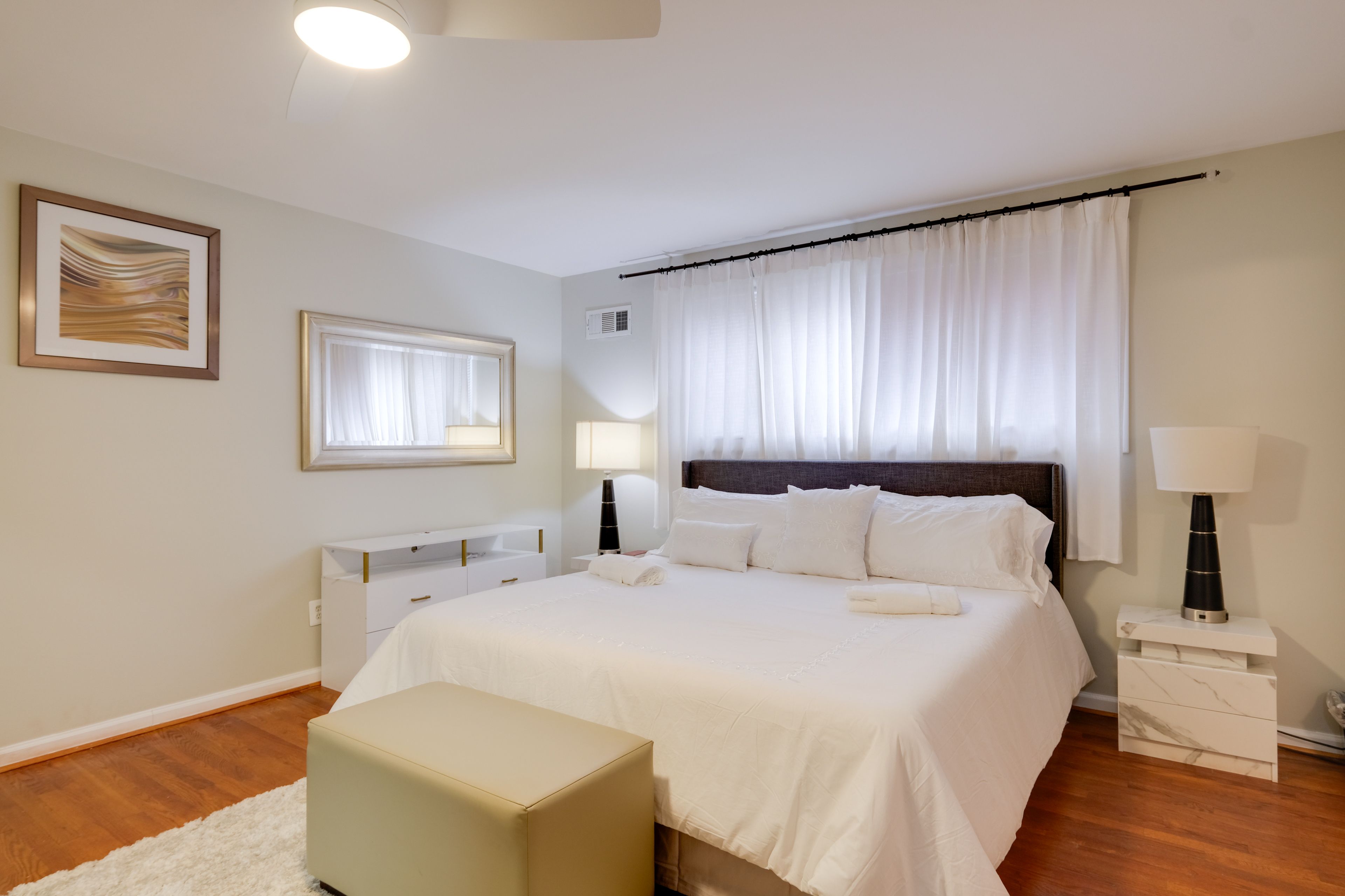 Bedroom 1 | King Bed | Upper Level