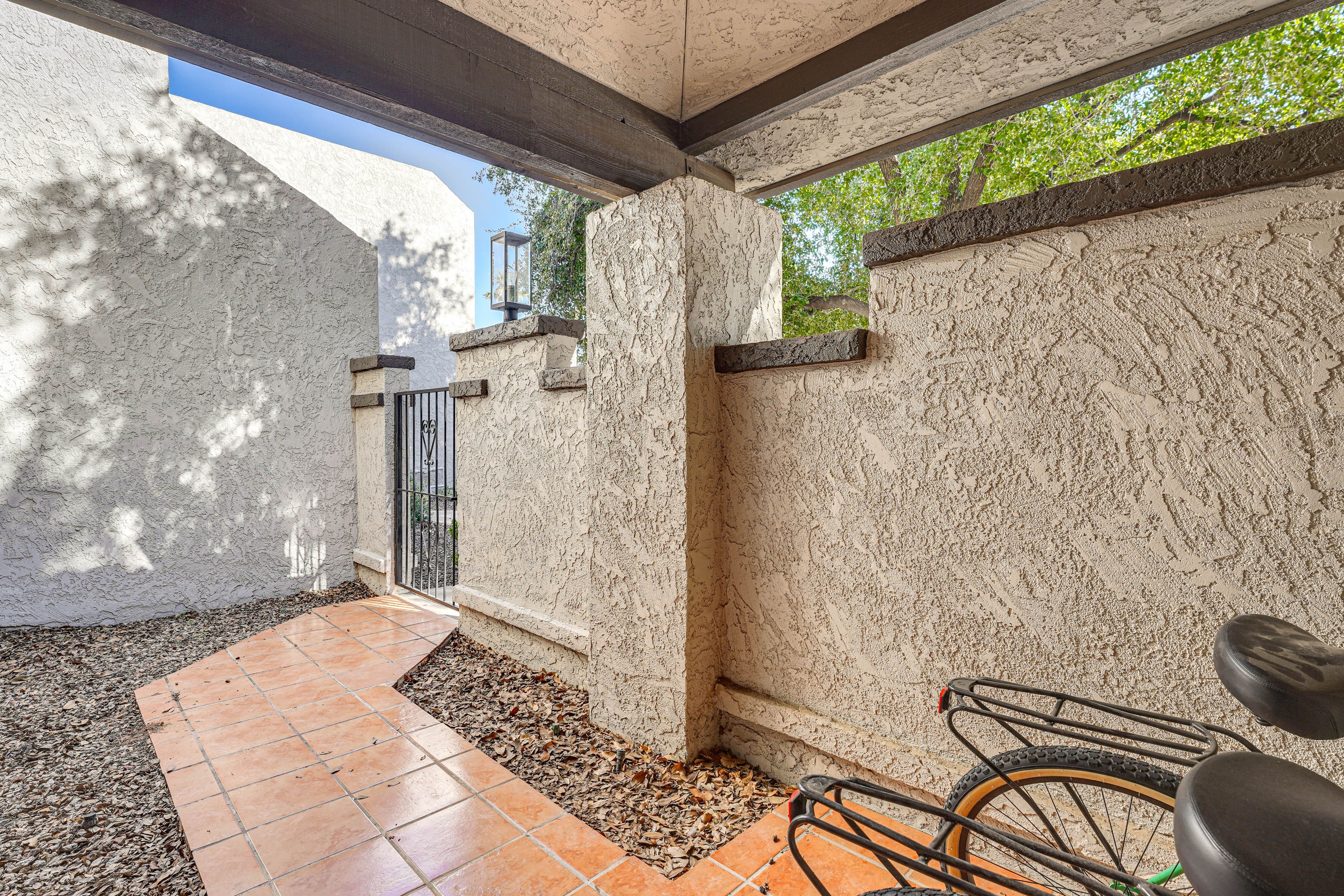 Condo Exterior | Private Entrance