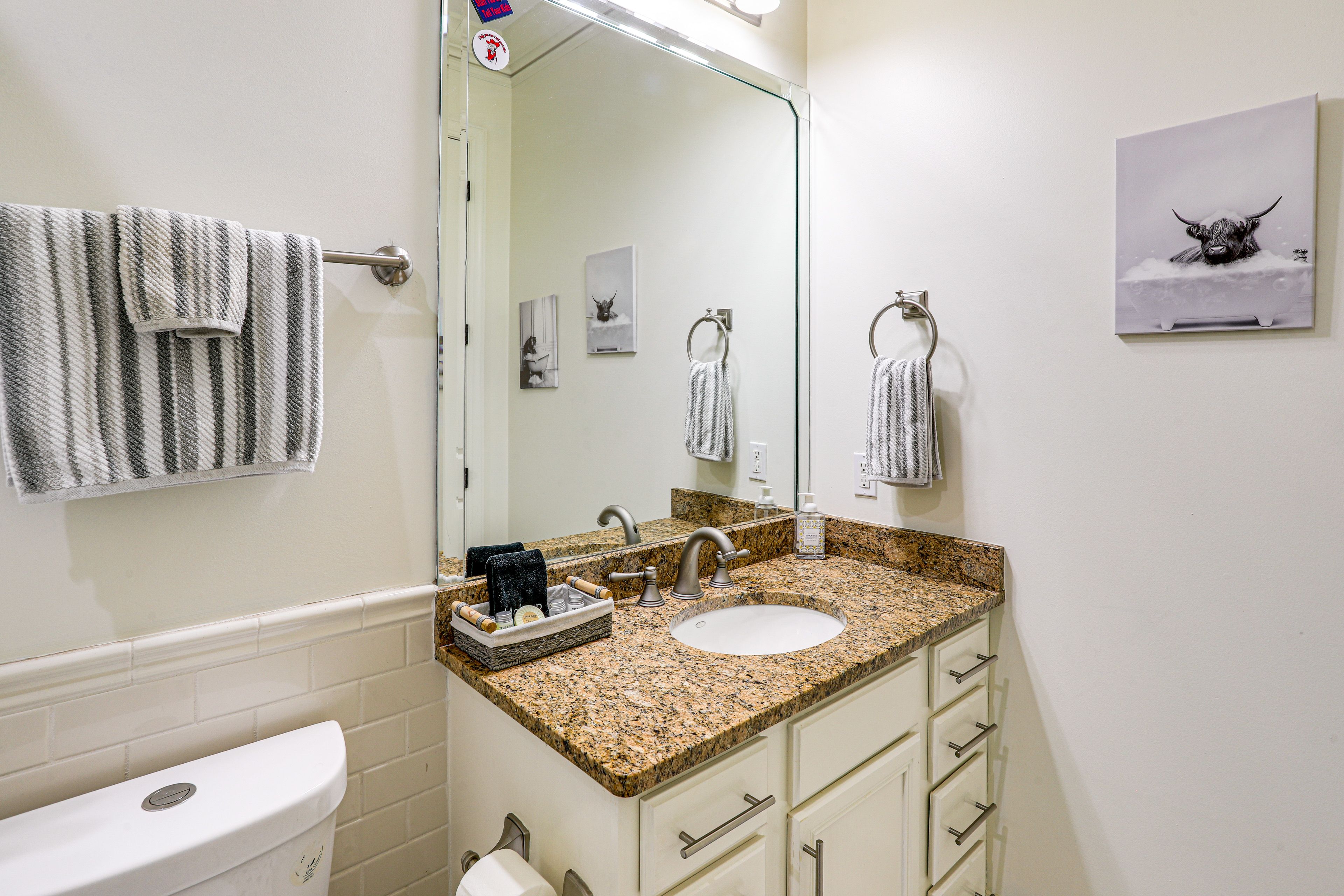 Bathroom | Towels Provided