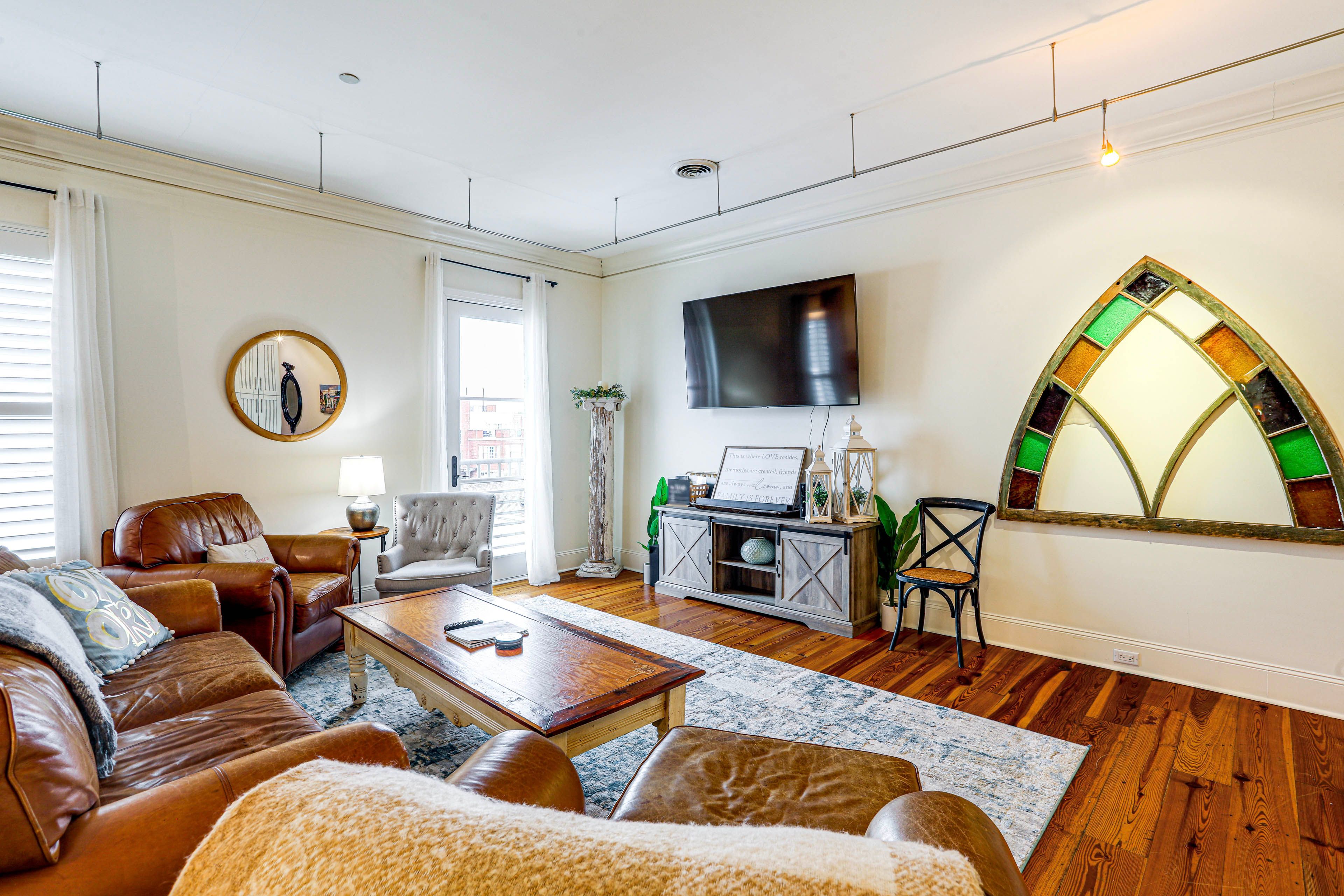 Oxford Vacation Rental | 2BR | 2BA | 1 Step Required | 1,334 Sq Ft