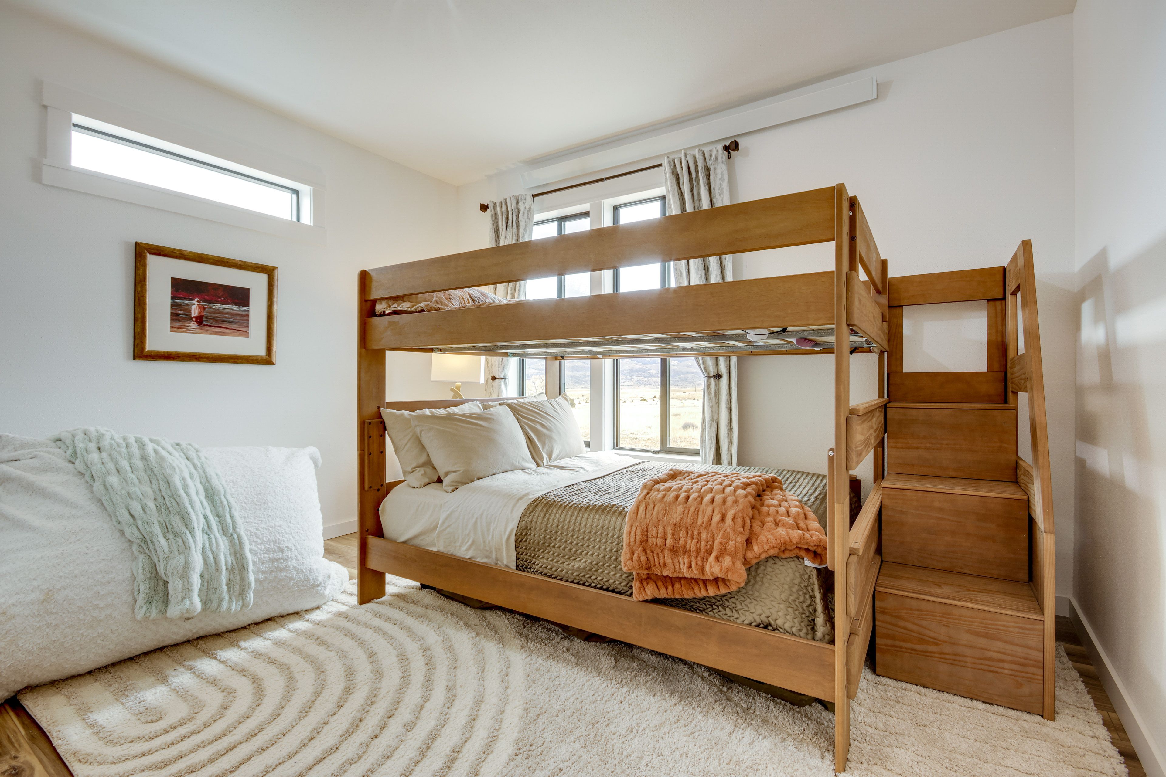 Bedroom 2 | Queen Bunk Bed