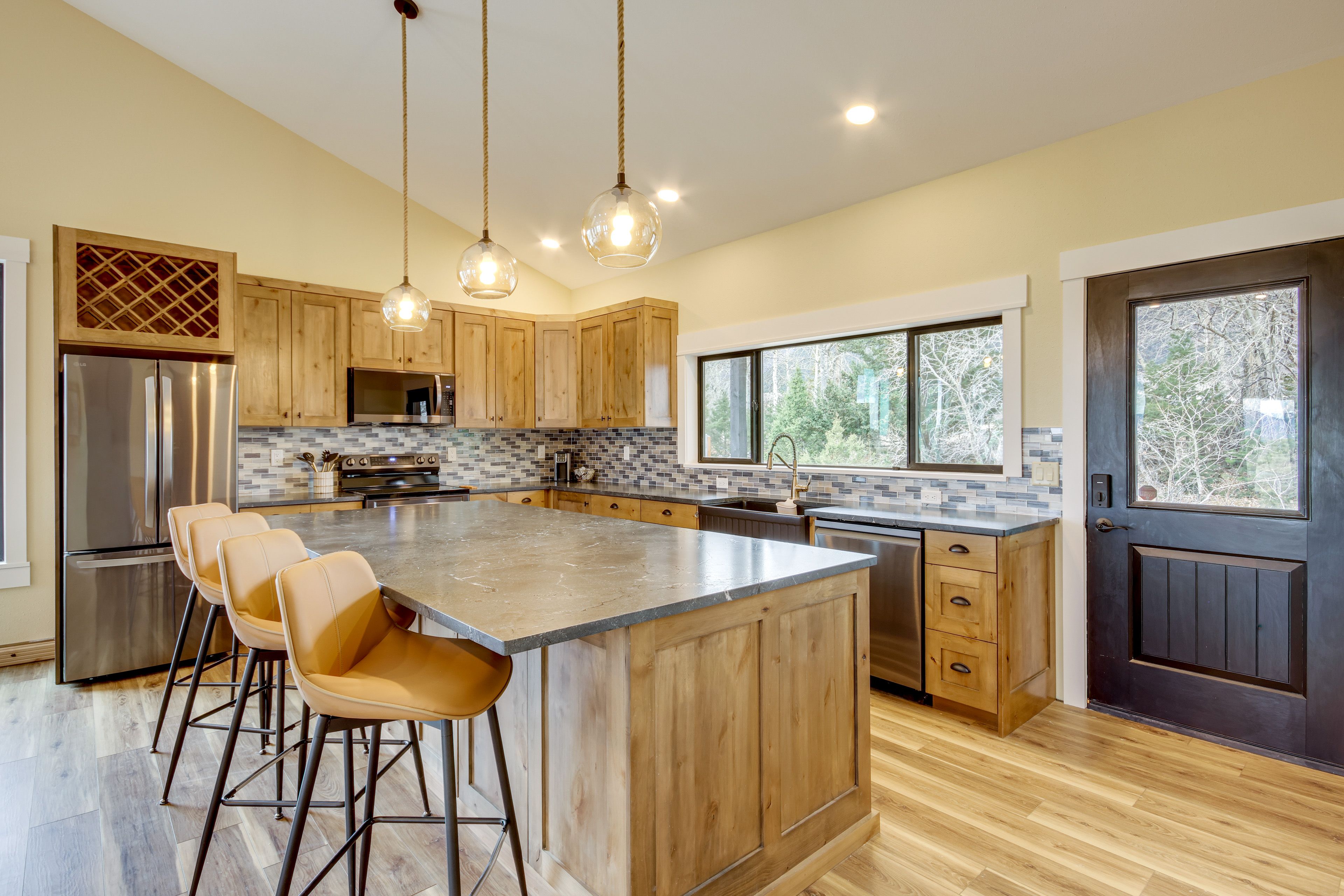 Kitchen | Cooking Basics | Dishware/Flatware