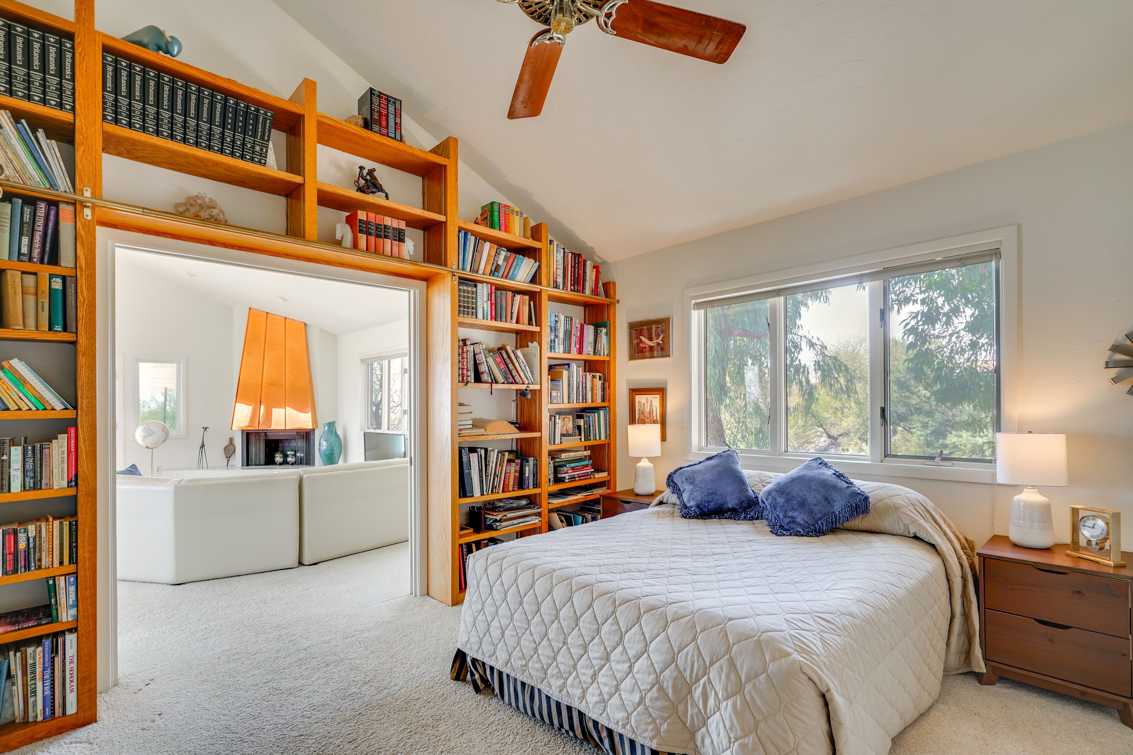 Bedroom 2 | 2nd Floor | Queen Bed