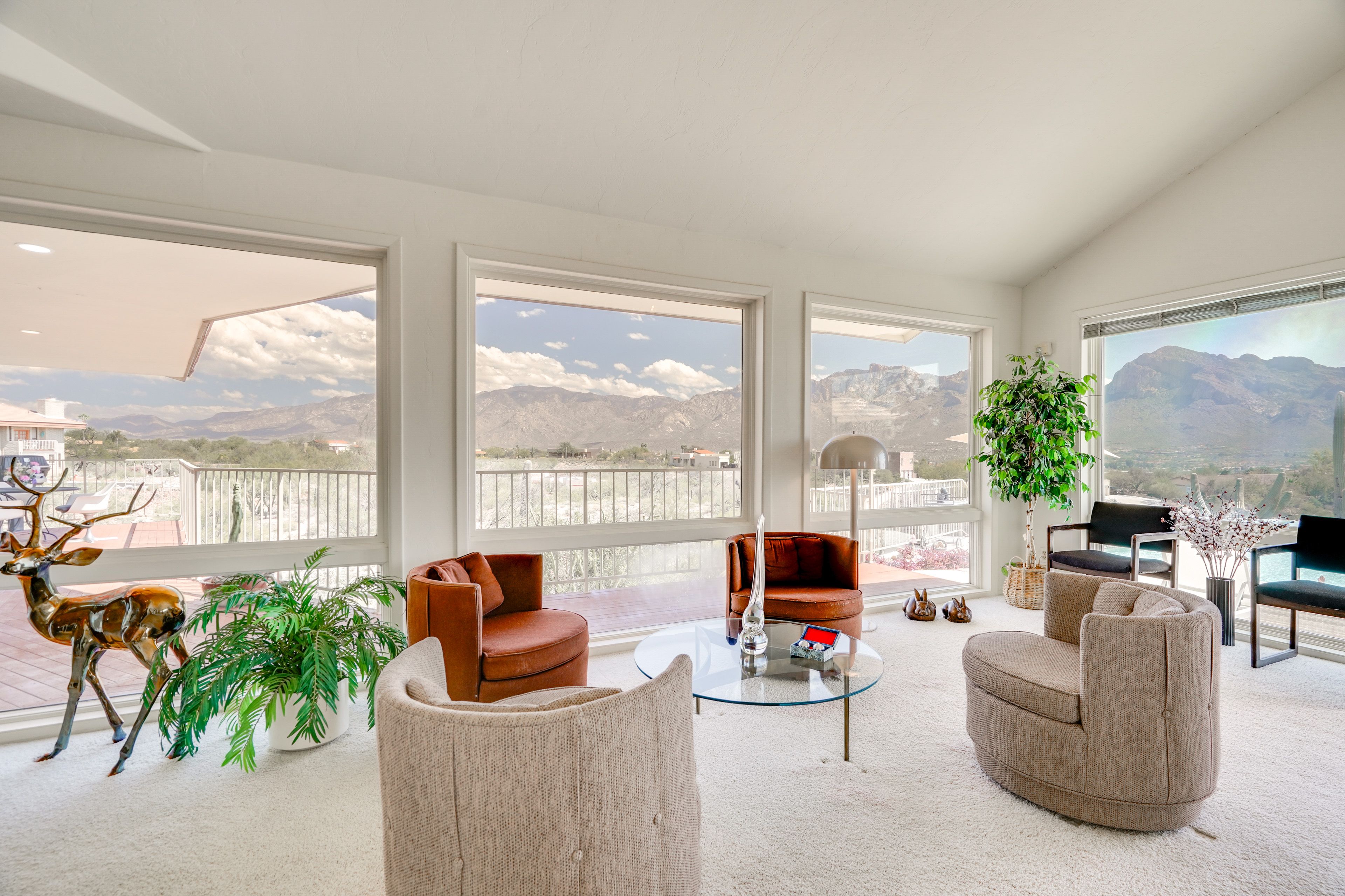 Interior | 2-Story Home