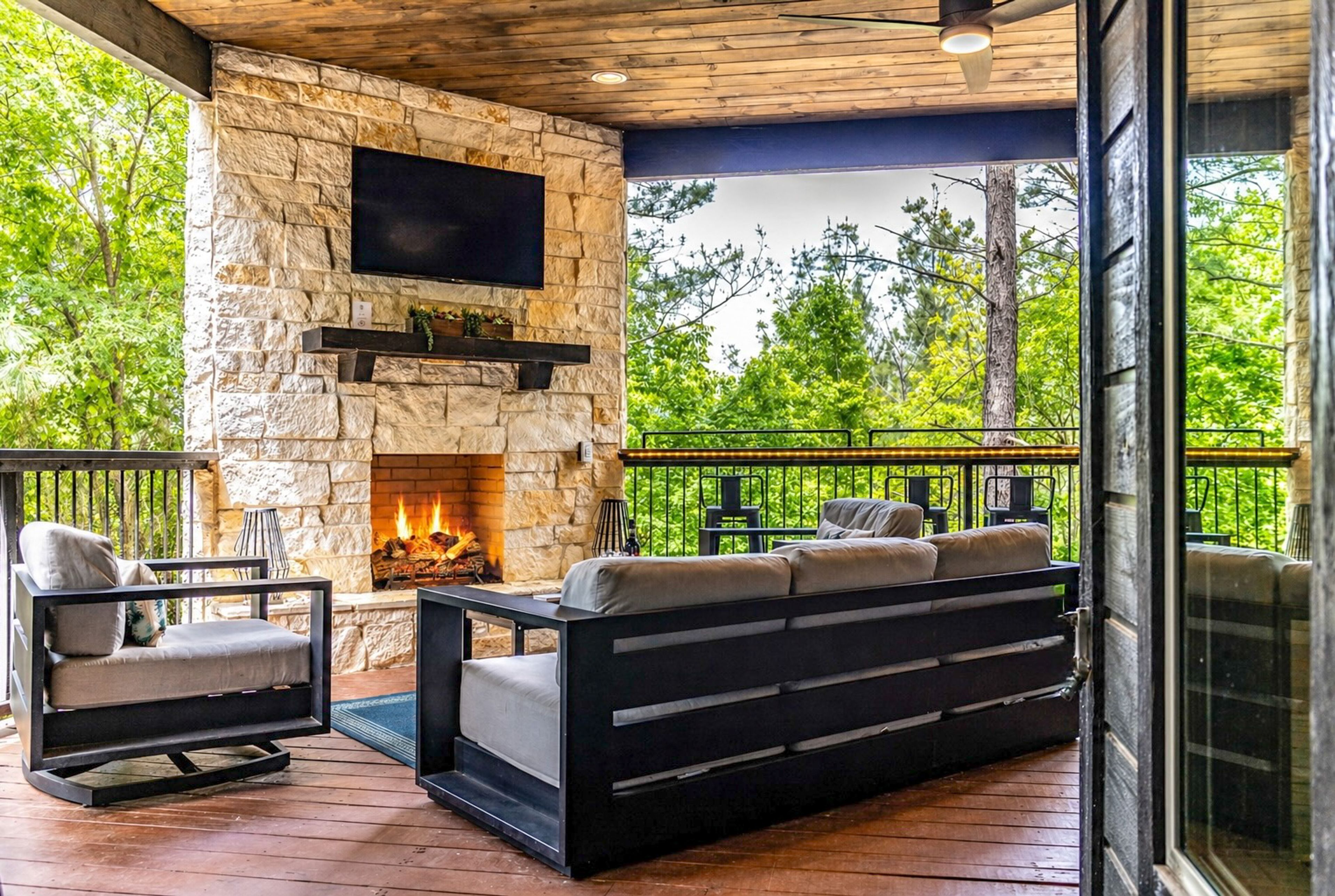 Hochatown Vacation Rental | 3BR | 3BA | 1,676 Sq Ft