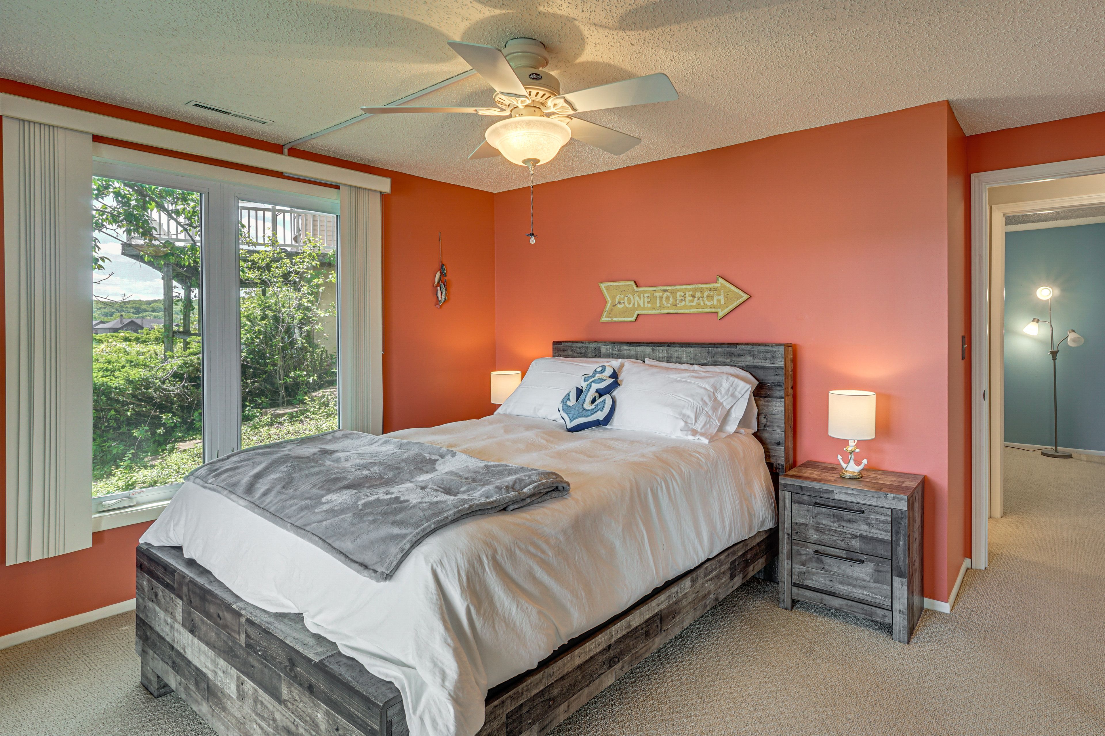 Bedroom 3 | Queen Bed | Basement Floor