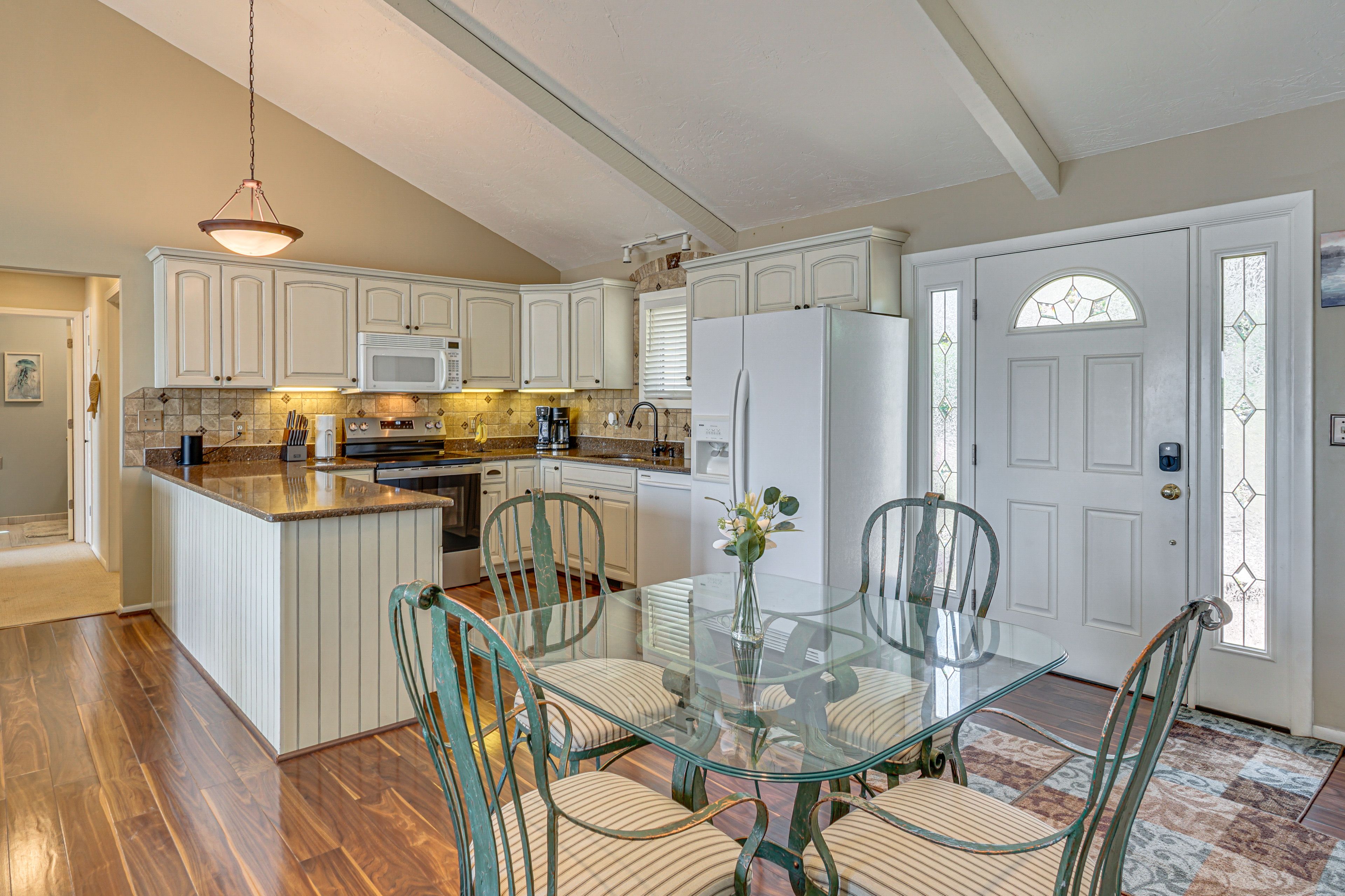 Dining Area | 1st Floor