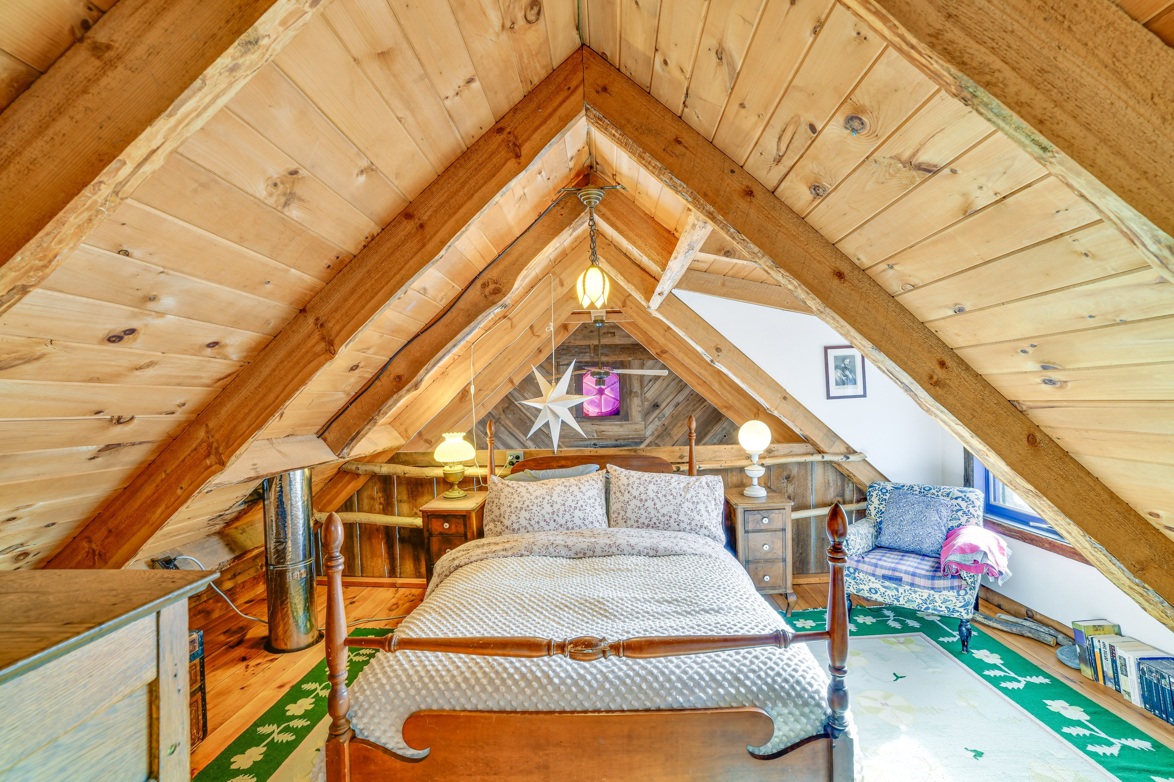 Bedroom 2 | Full Bed | Upper Level