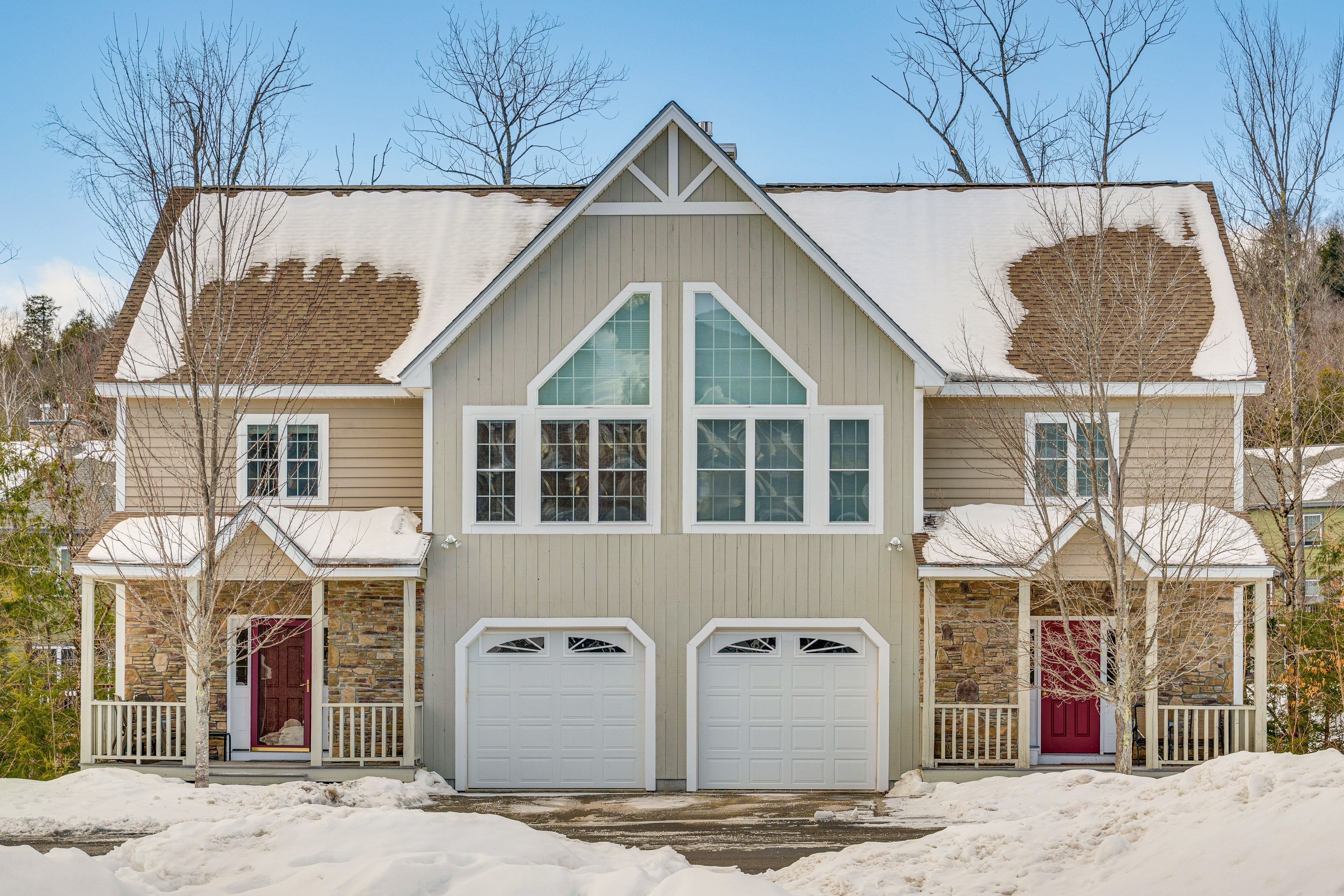 Driveway Parking (1 Vehicle) | Street (1 Vehicle) | Overflow Parking Available