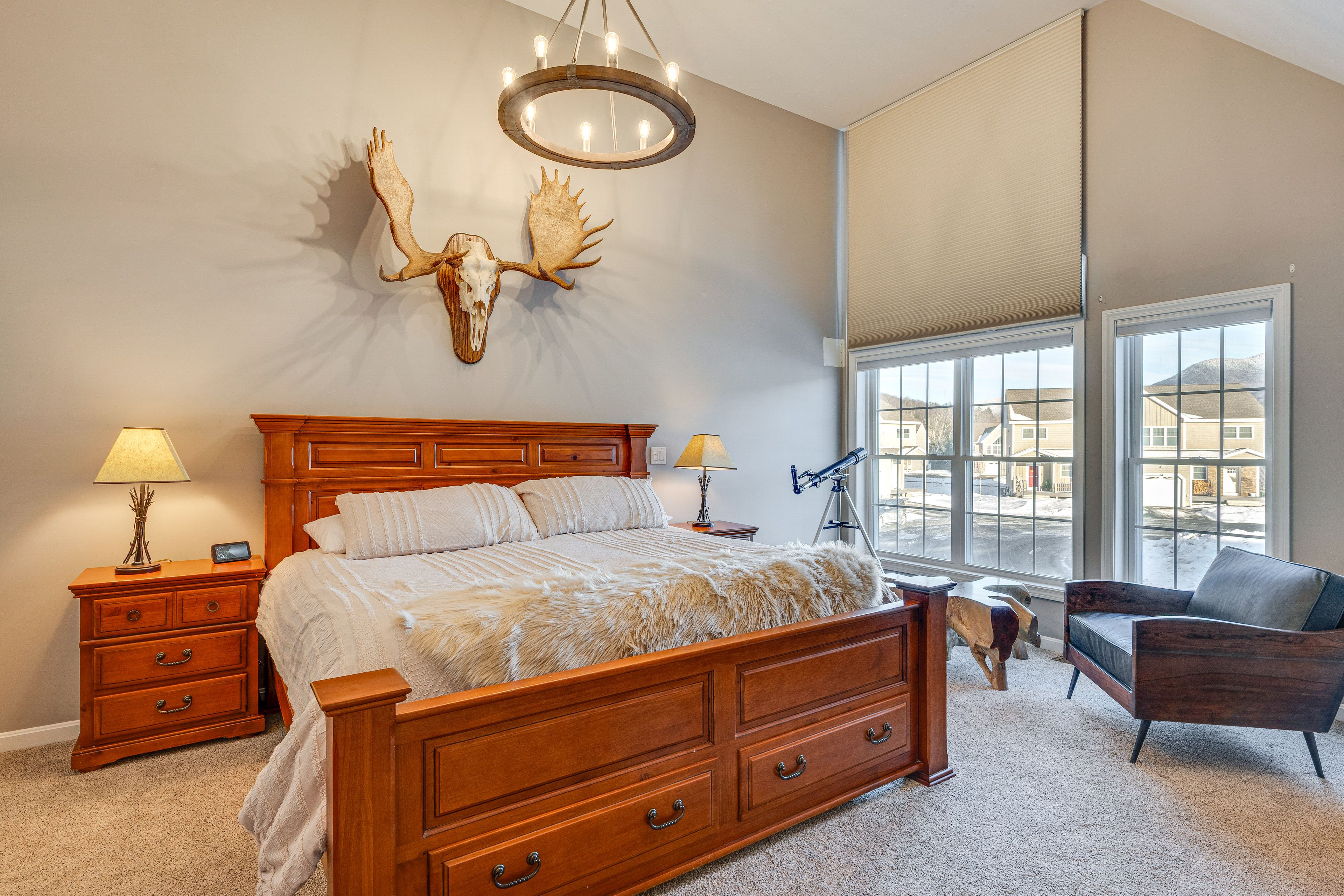 Bedroom 1 | King Bed | Upper Level