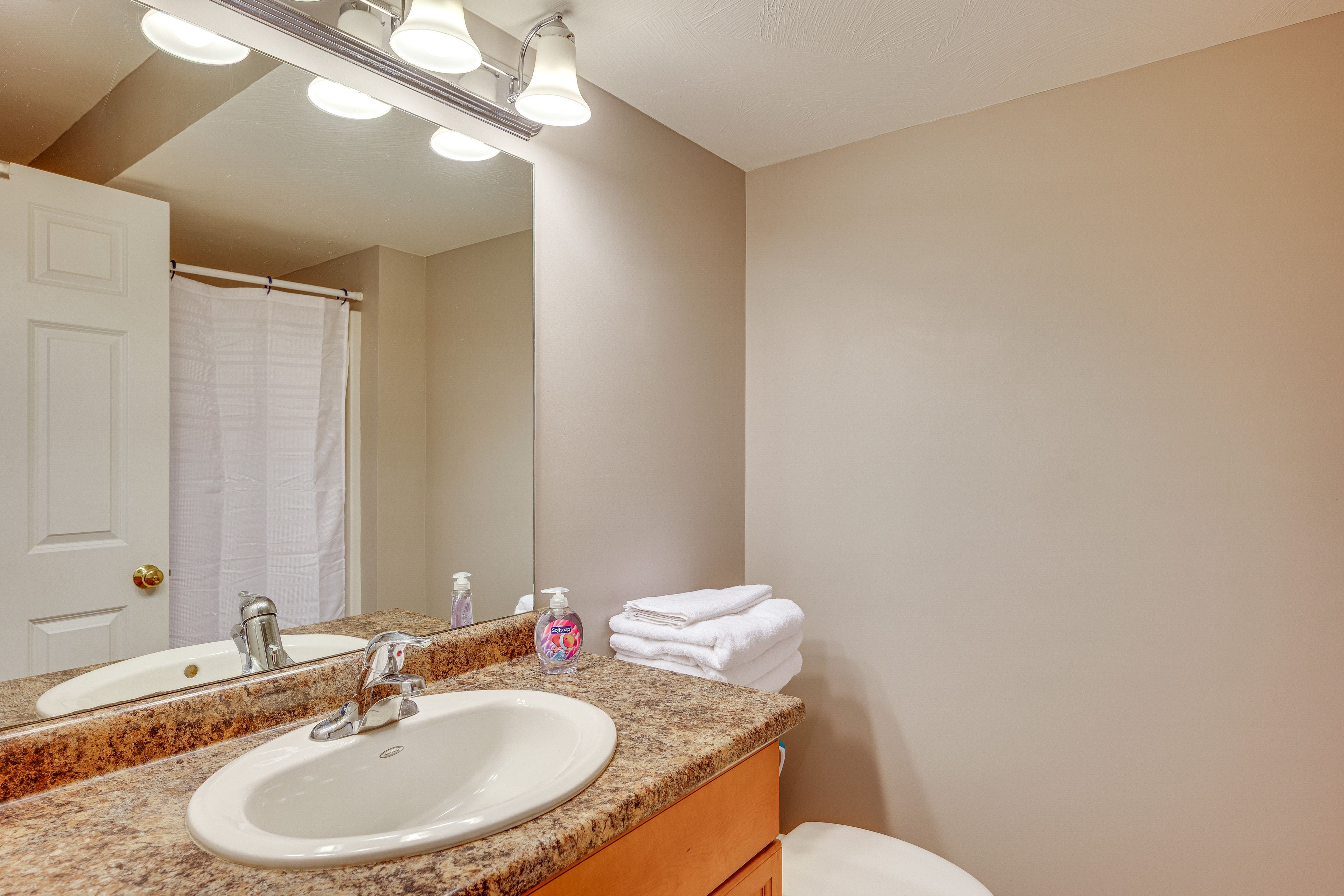 Full Bath | Lower Level