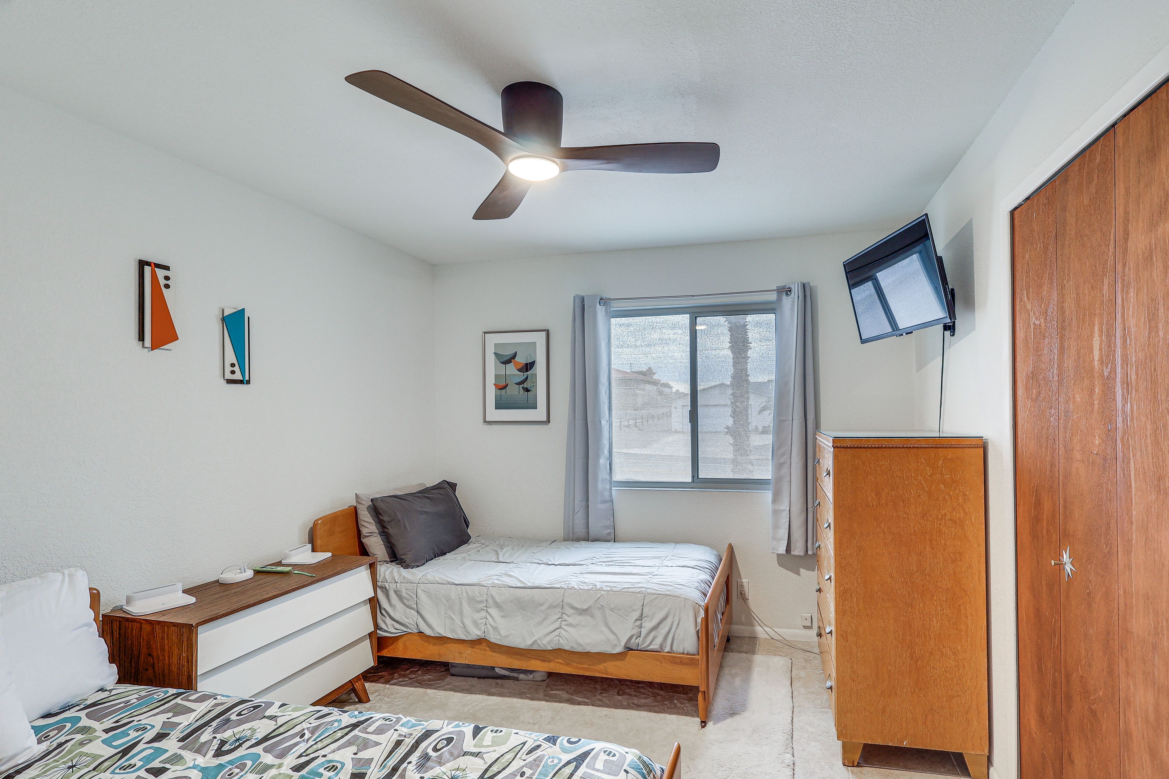 Bedroom 3 | Full Bed | Twin Bed