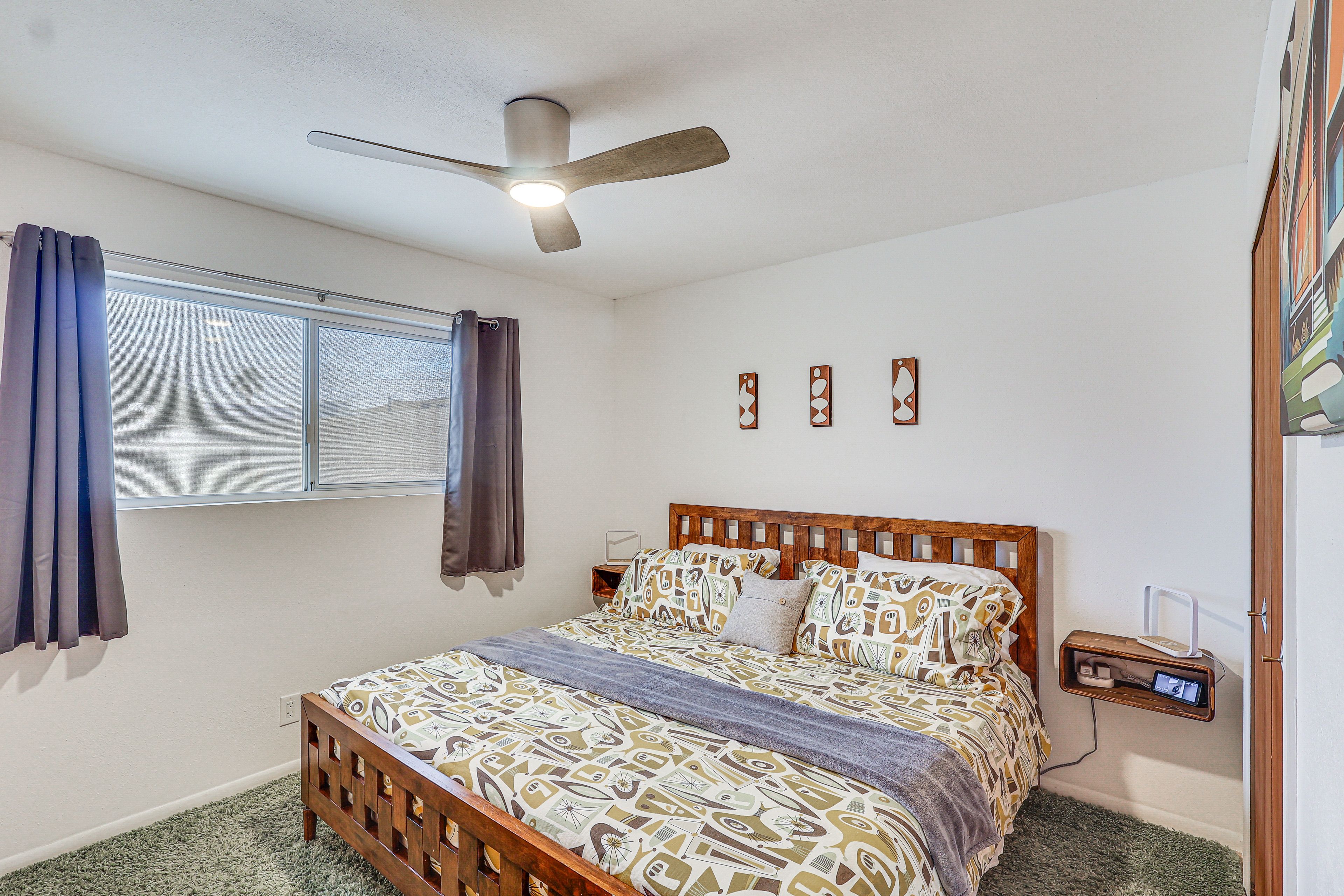 Bedroom 1 | King Bed