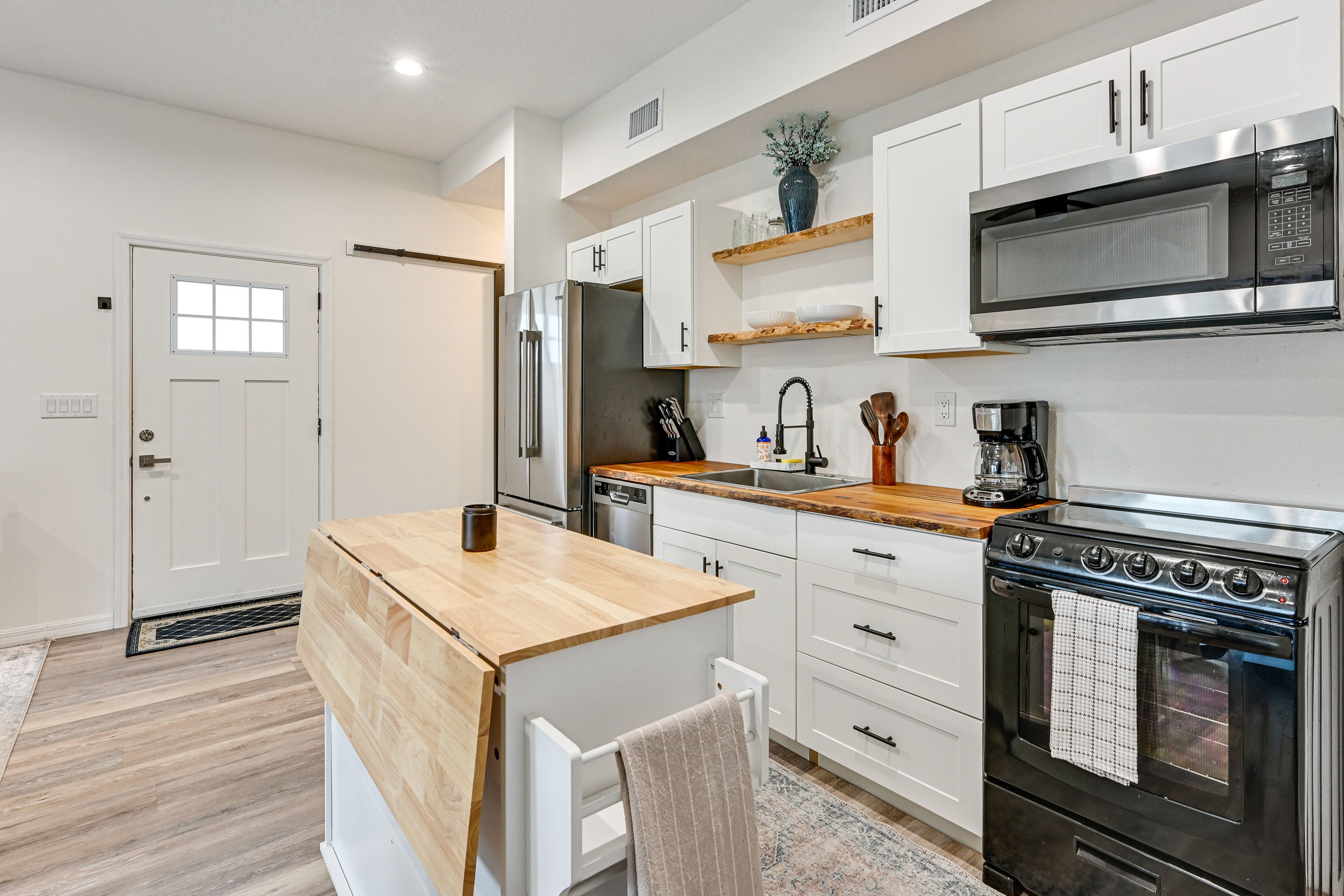 Kitchen | Central A/C & Heating