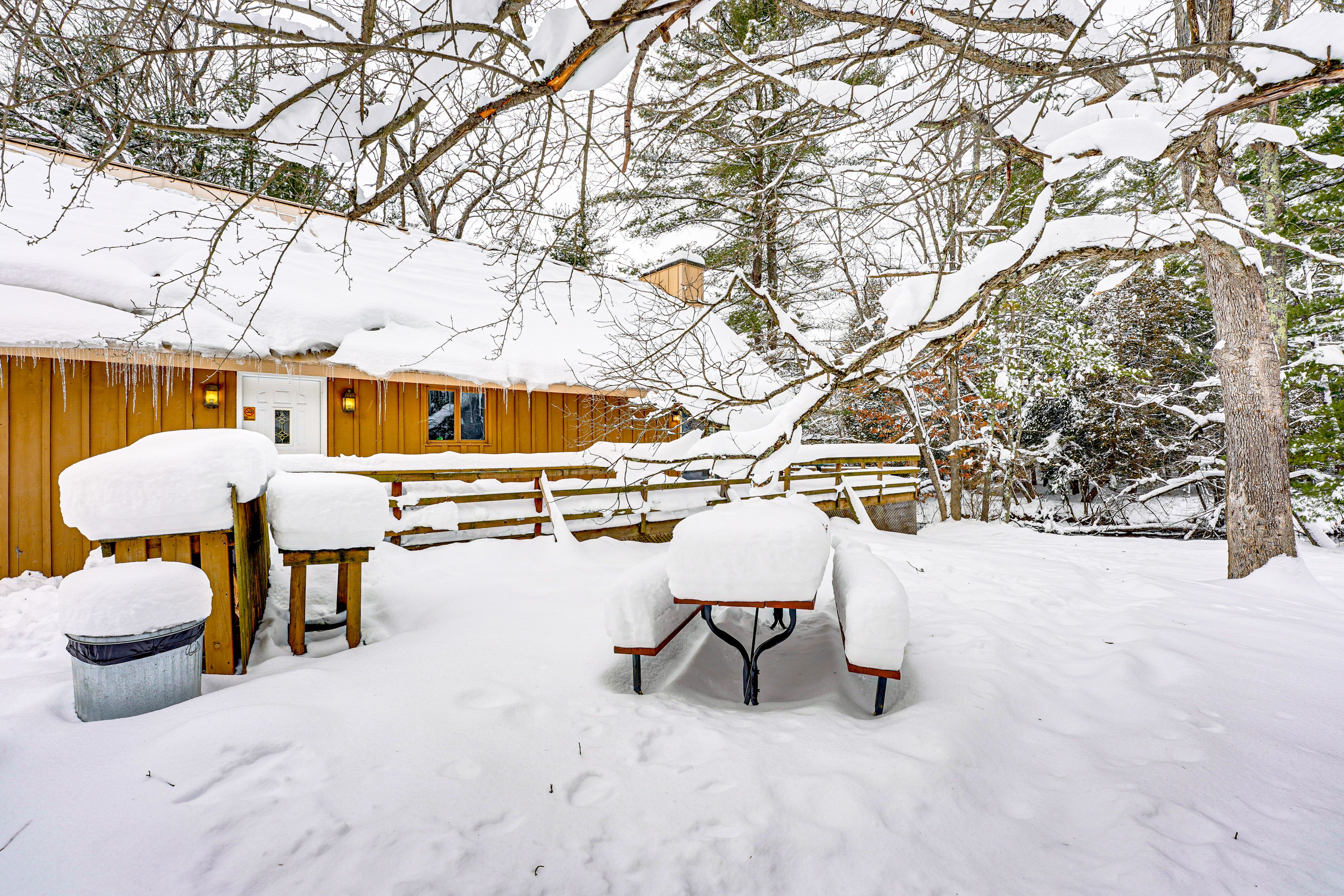 Outdoor Living Space | Charcoal Grill