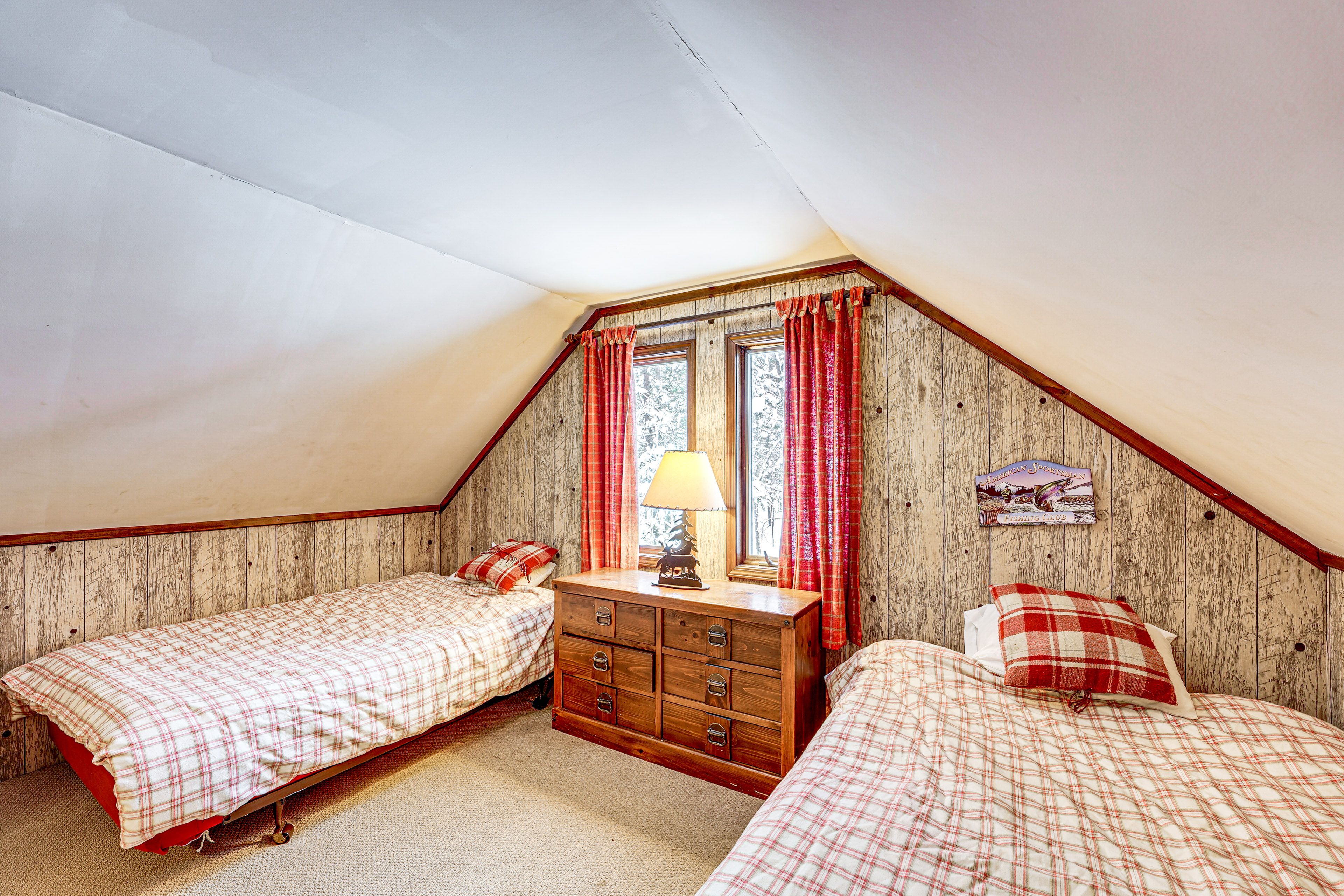 Bedroom 1 | 2 Full Beds | 2nd Floor