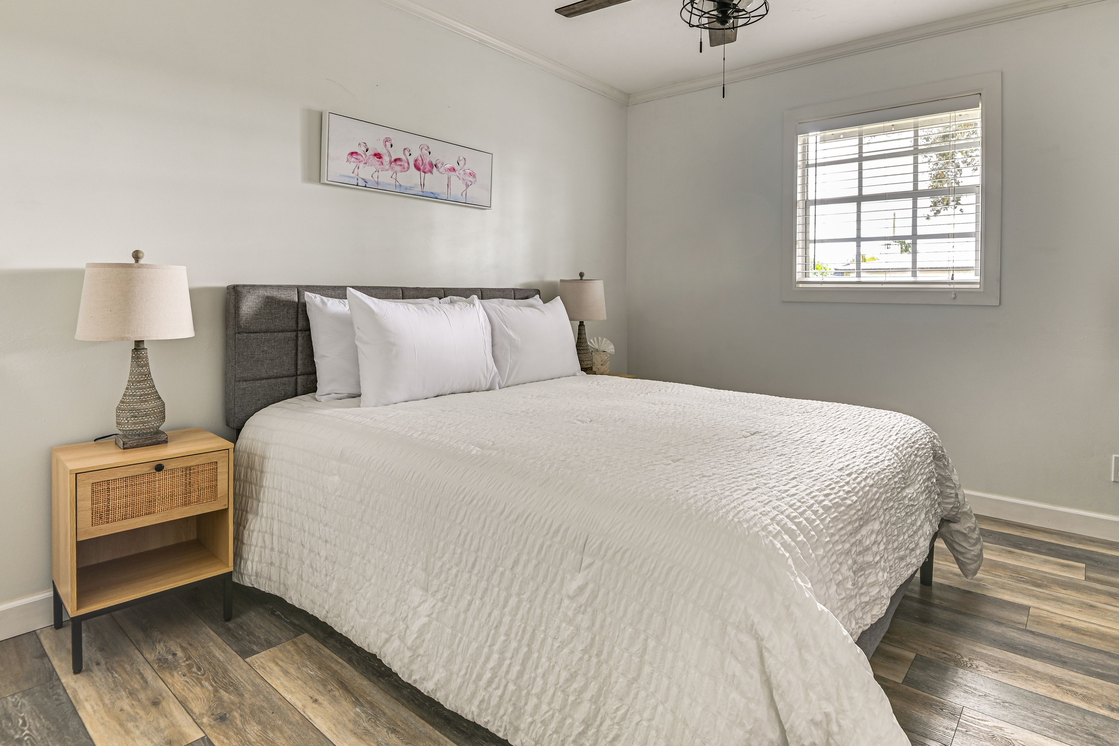 Bedroom 2 | Queen Bed