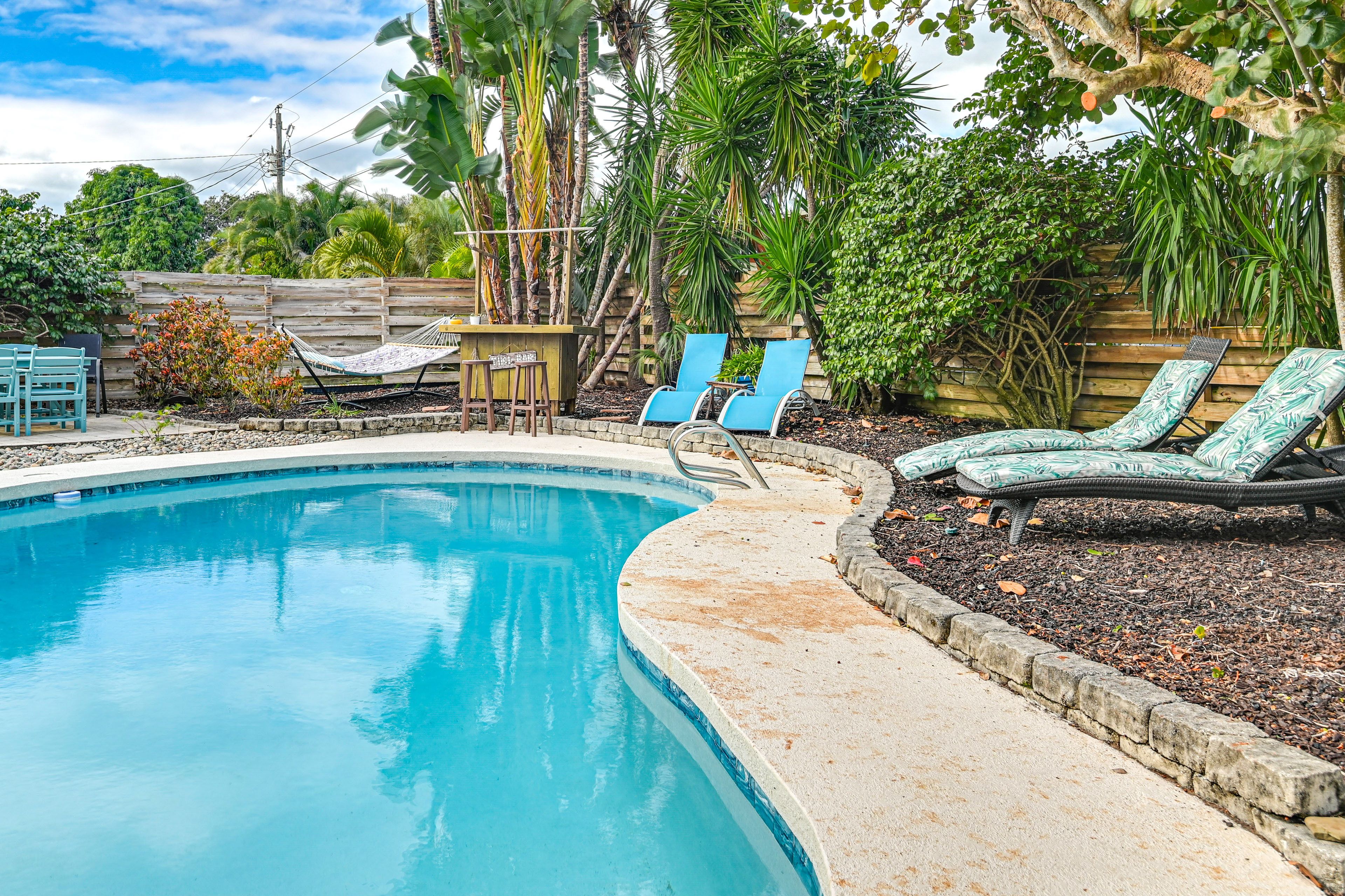 Private Backyard Area | Outdoor Pool