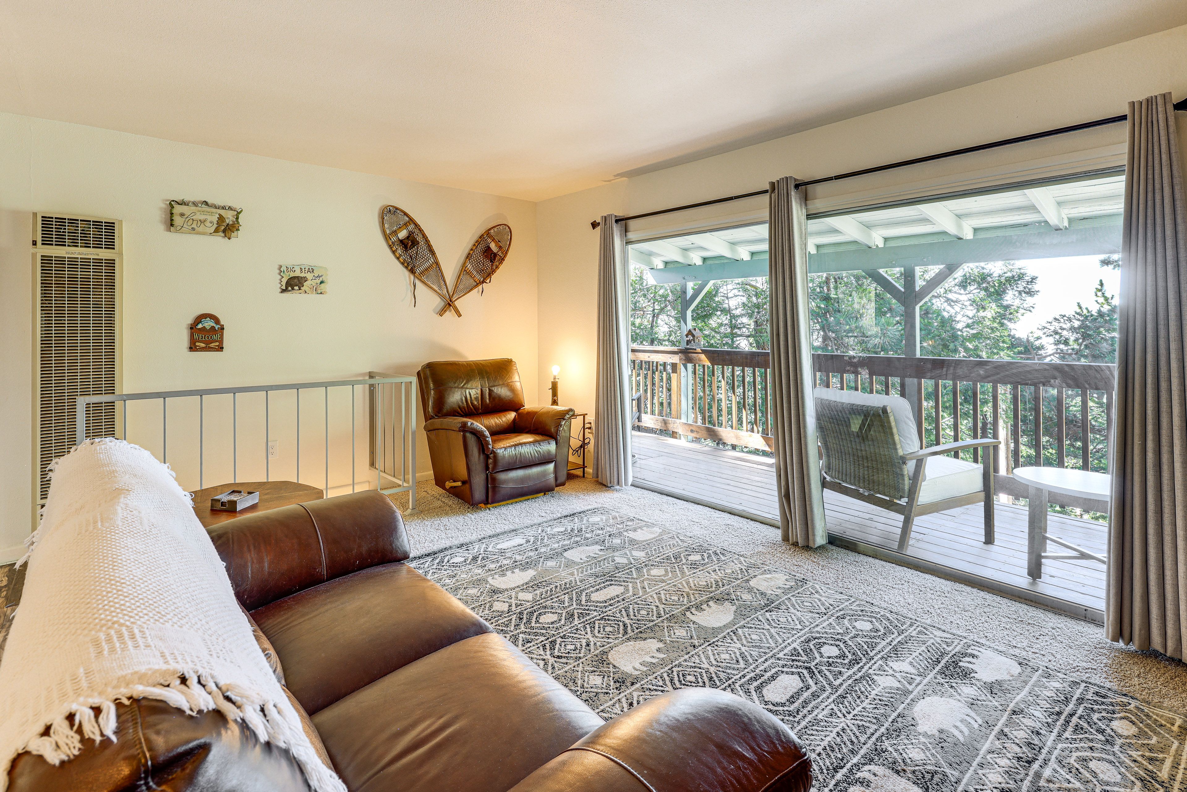 Living Room | Main Level
