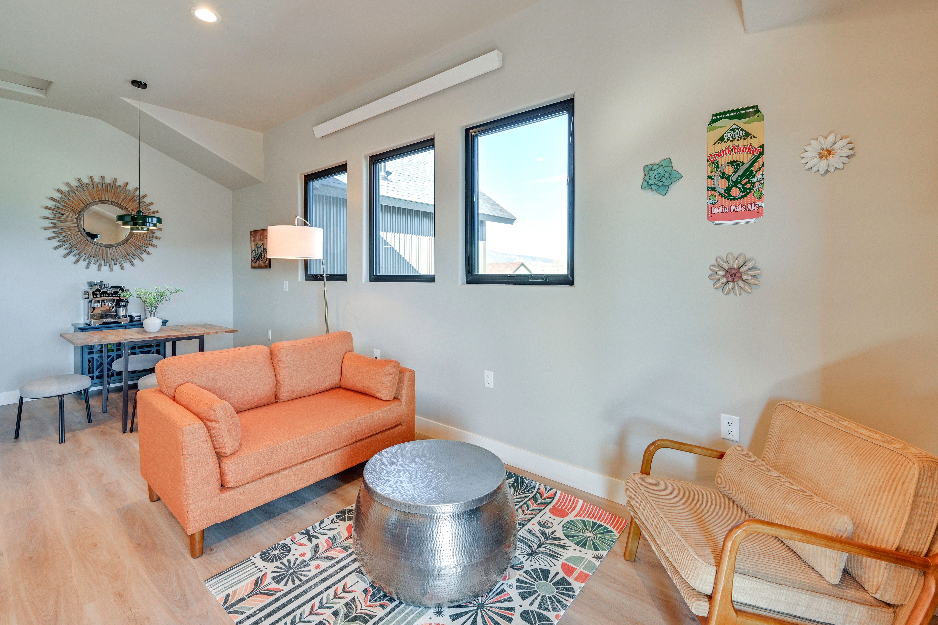 Buena Vista Vacation Rental | 2BR | 1BA | 660 Sq Ft | Staircase to Enter