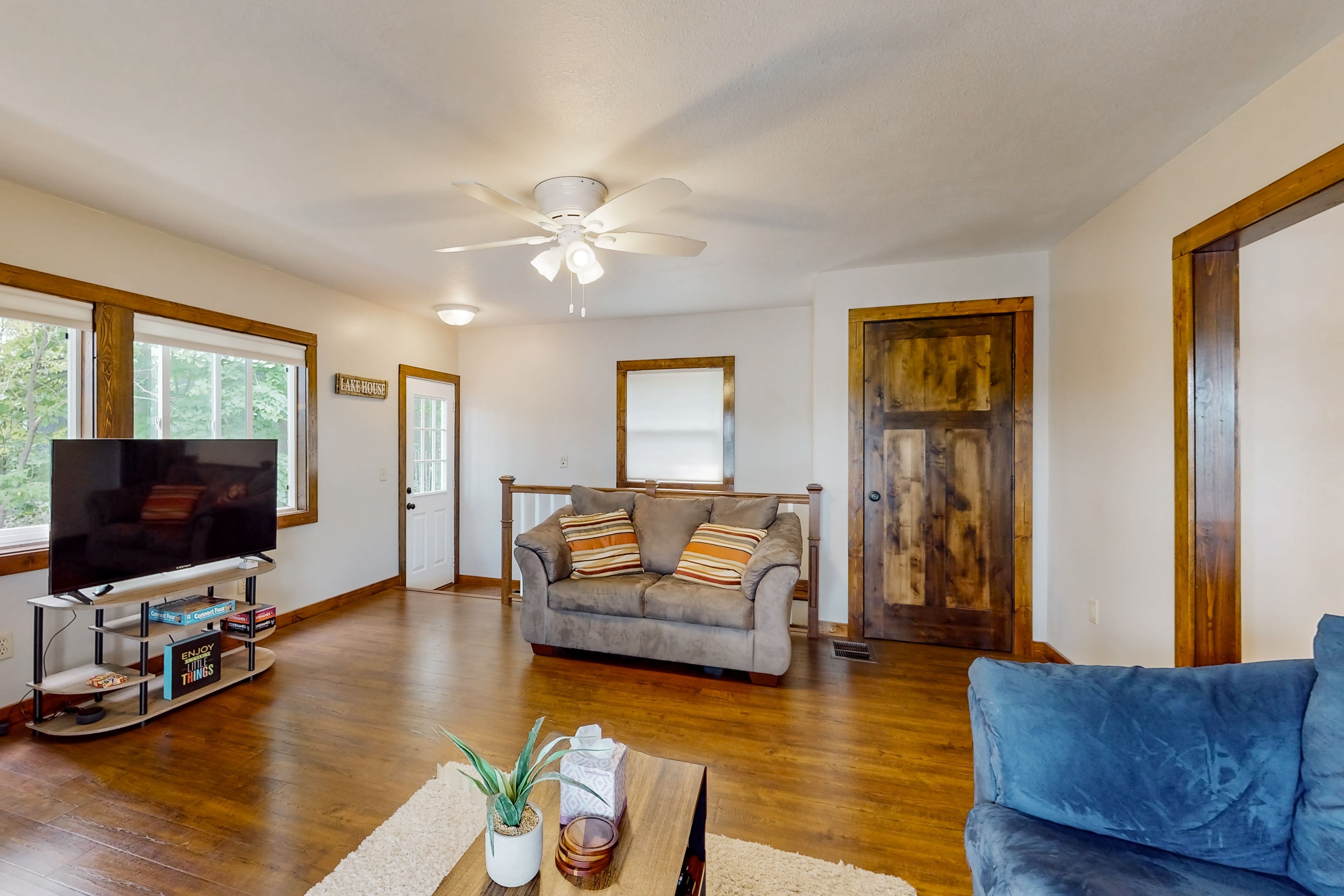 Living Room | Free WiFi | Central A/C | Sleeper Sofa