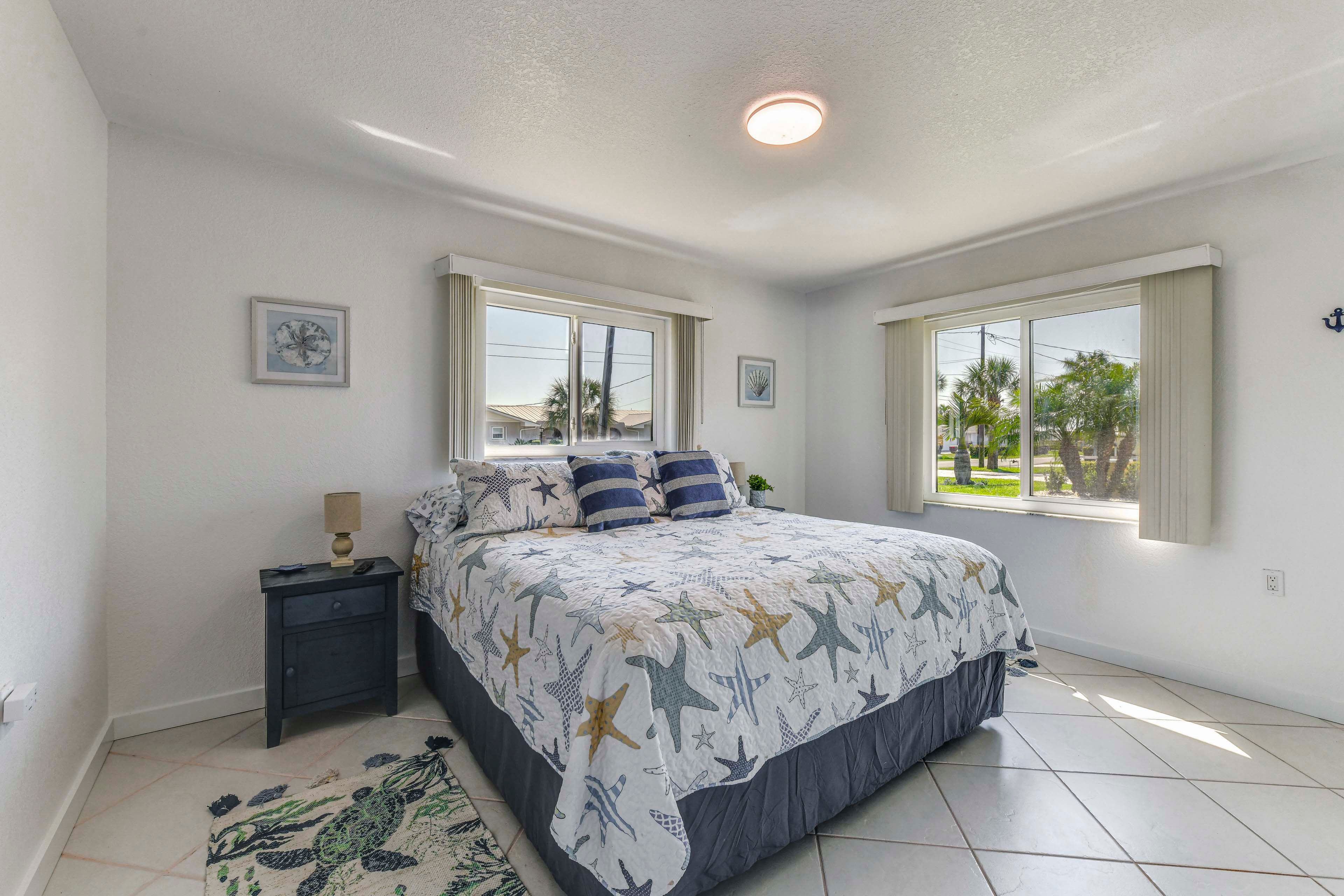 Bedroom 2 | King Bed