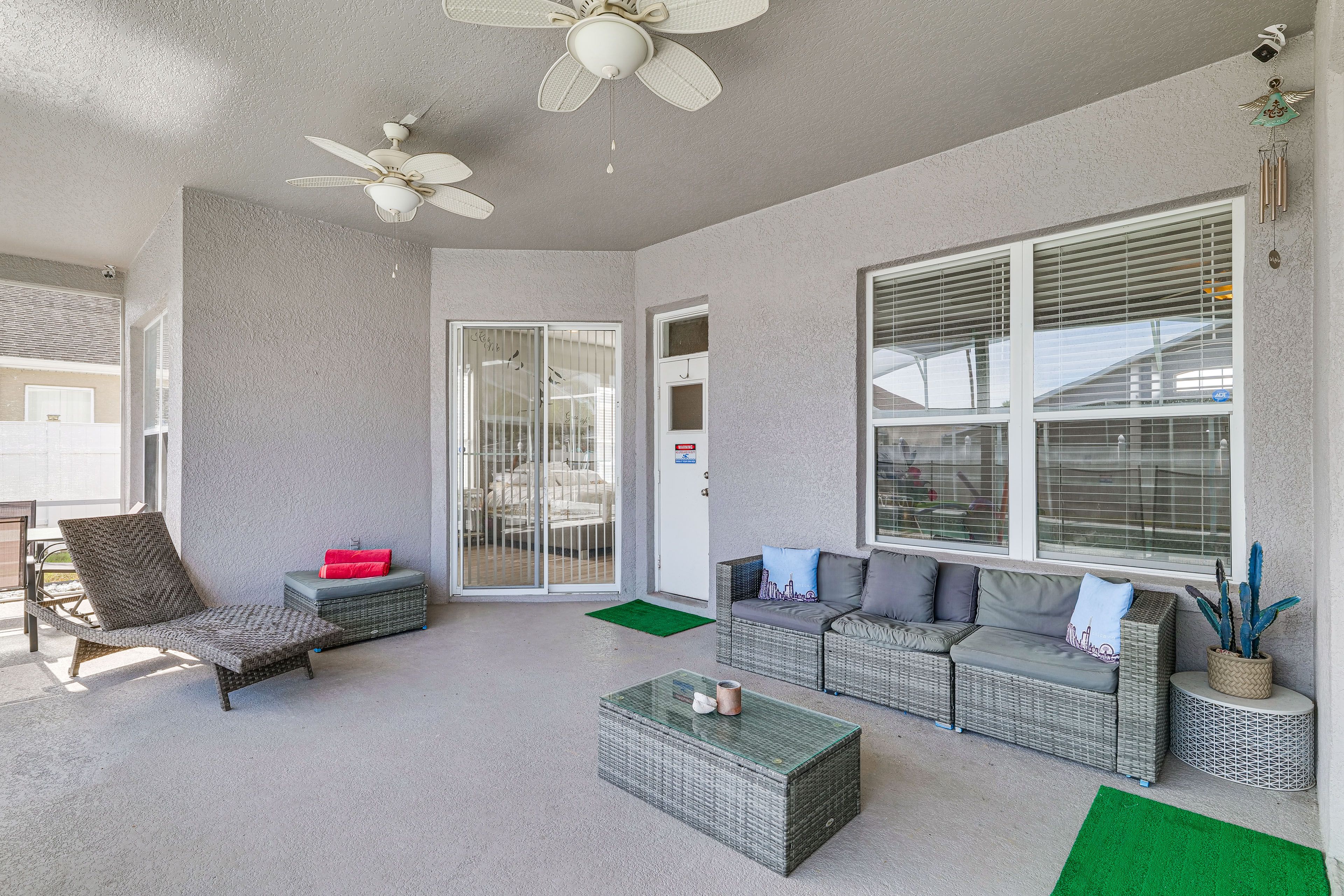 Furnished Lanai | Gas Grill | Dining Area