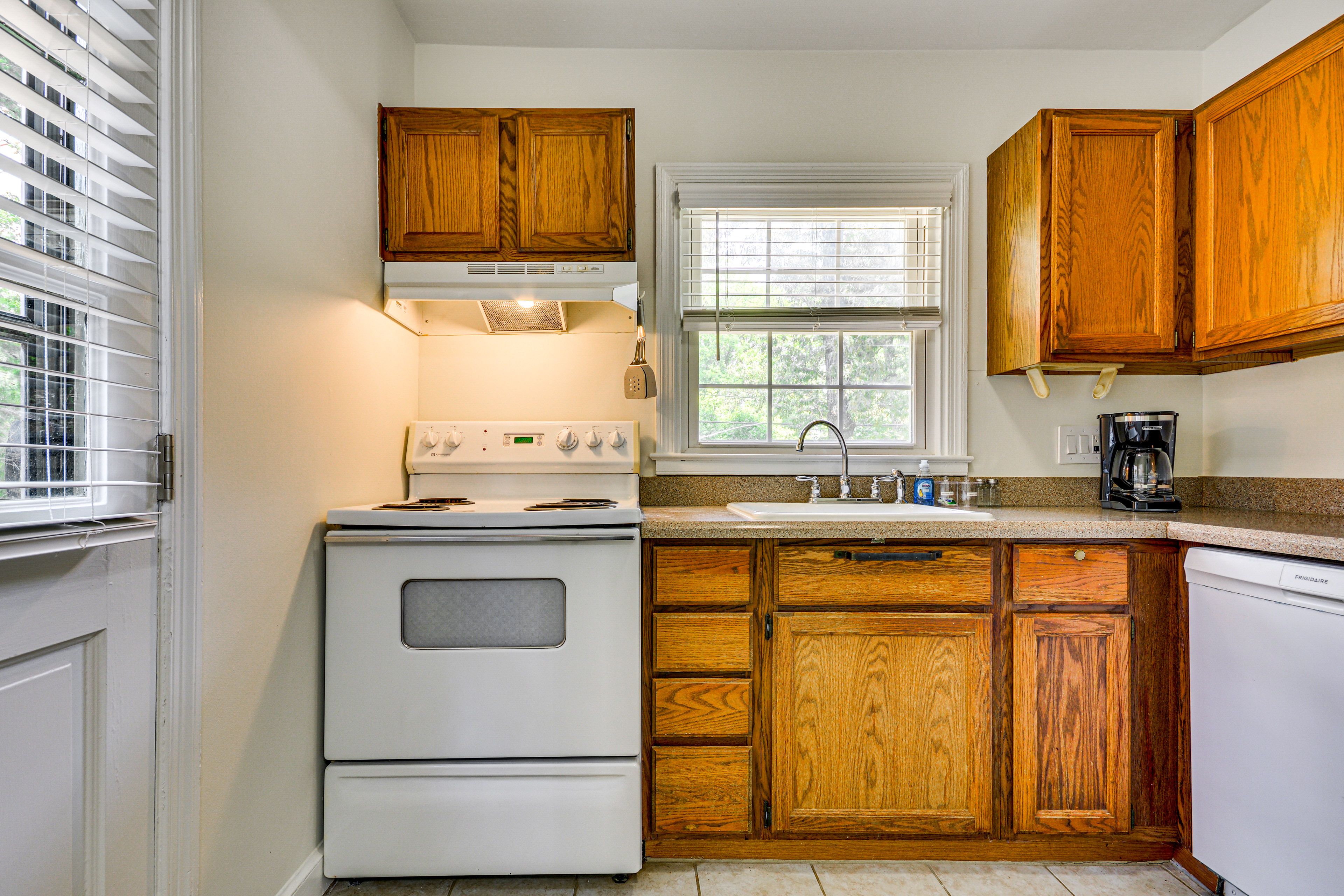Kitchen | Refrigerator