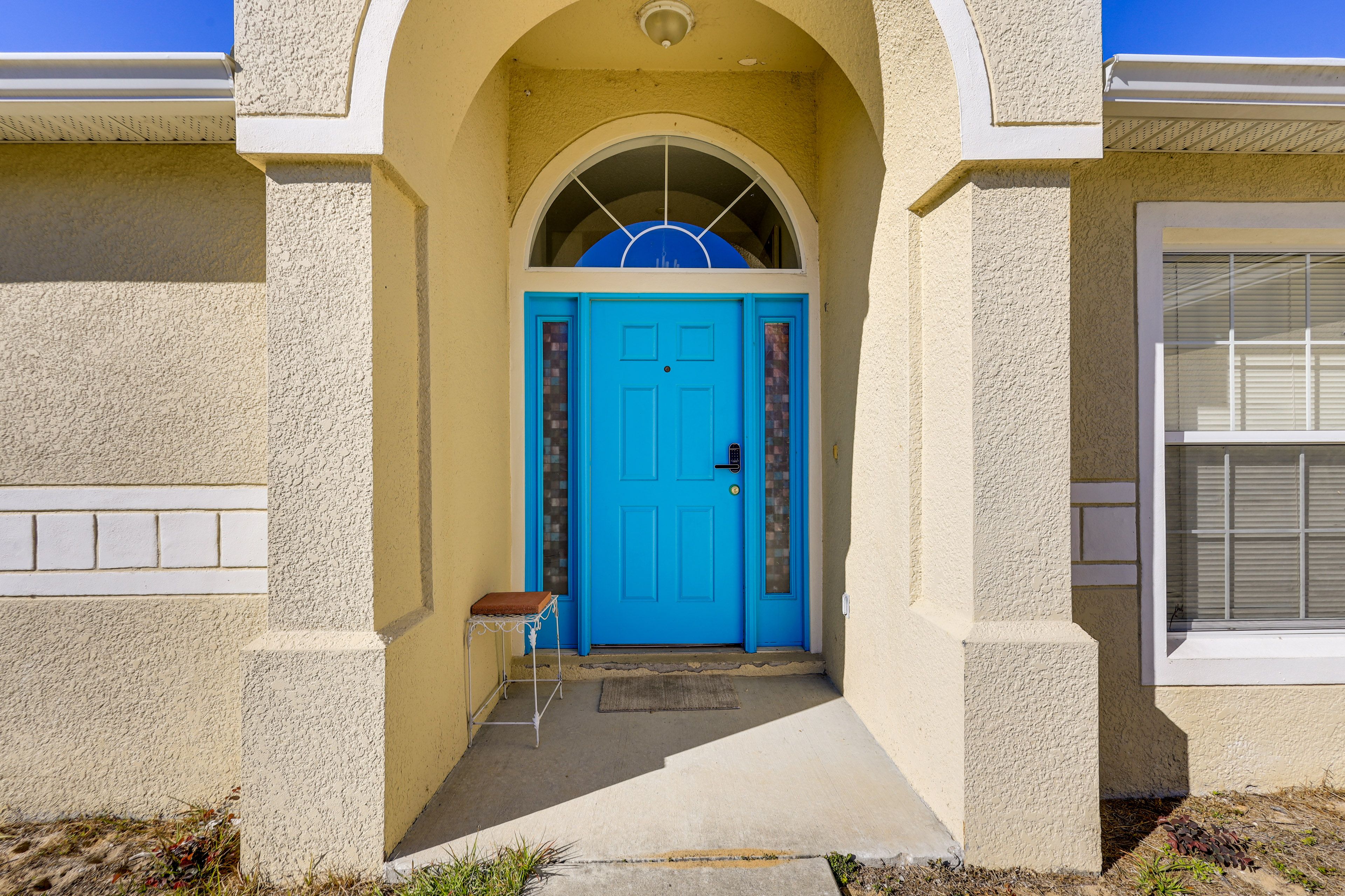 Exterior | Entryway