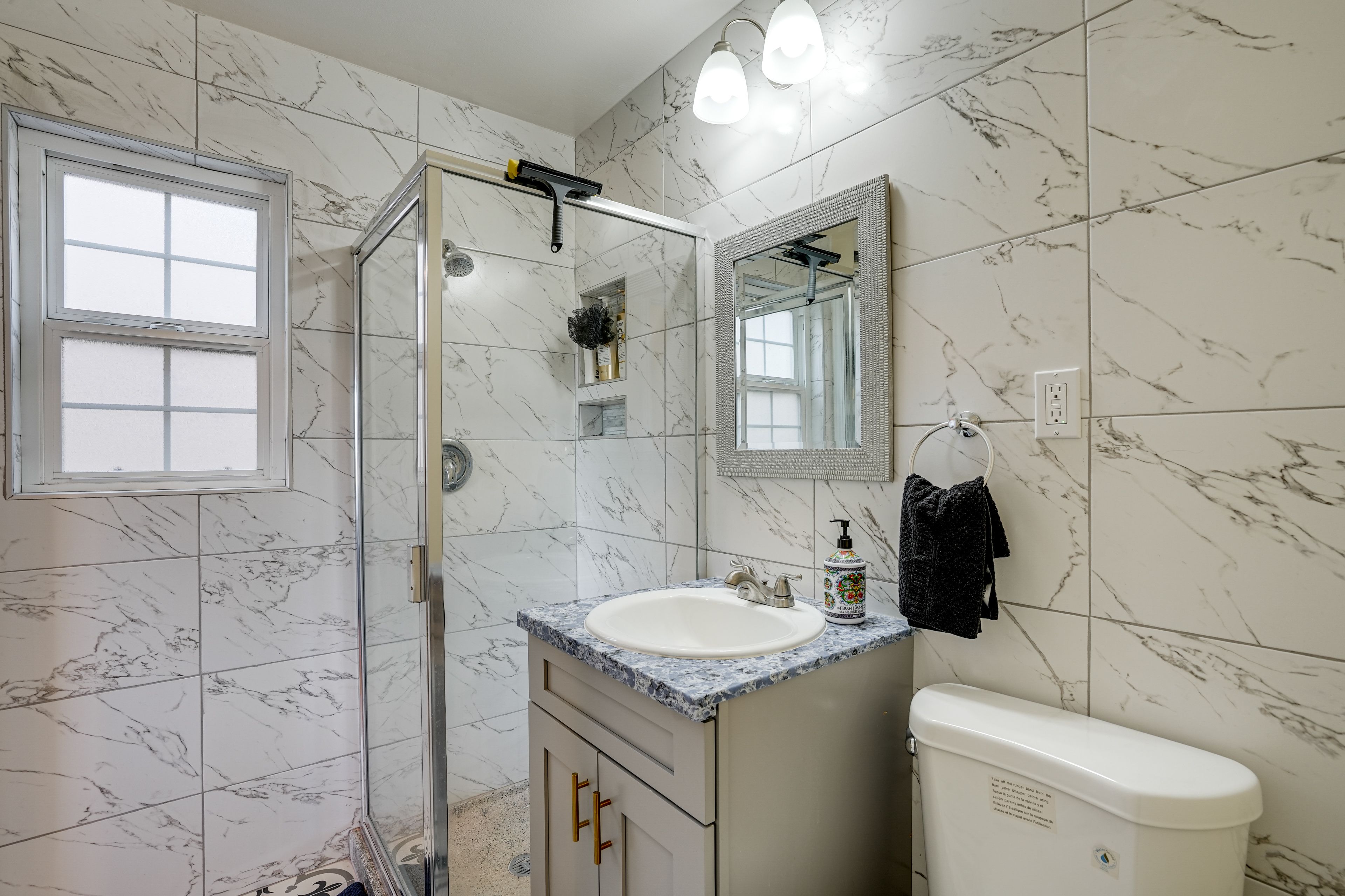 Bathroom | Towels Provided