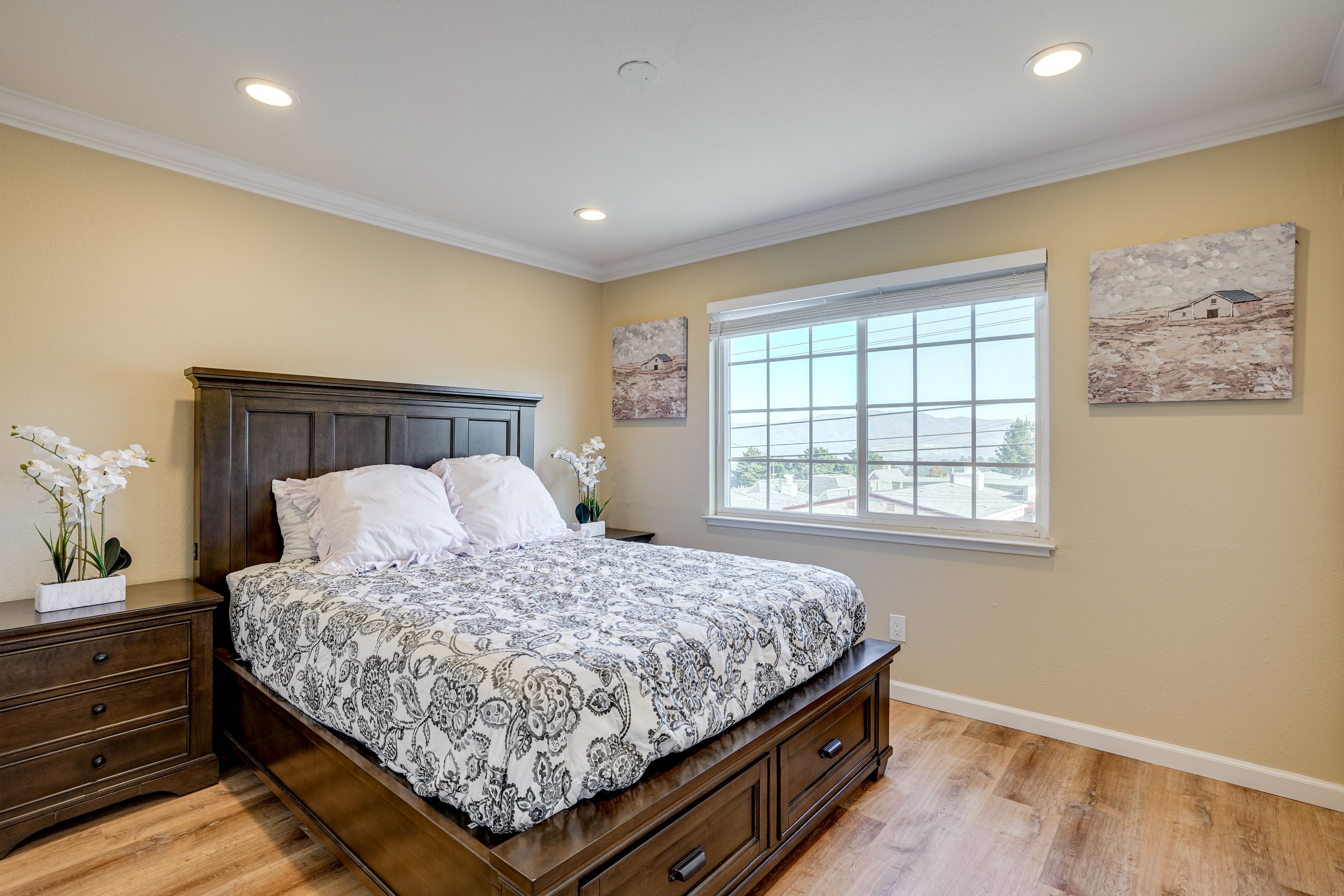 Bedroom 4 | Queen Bed