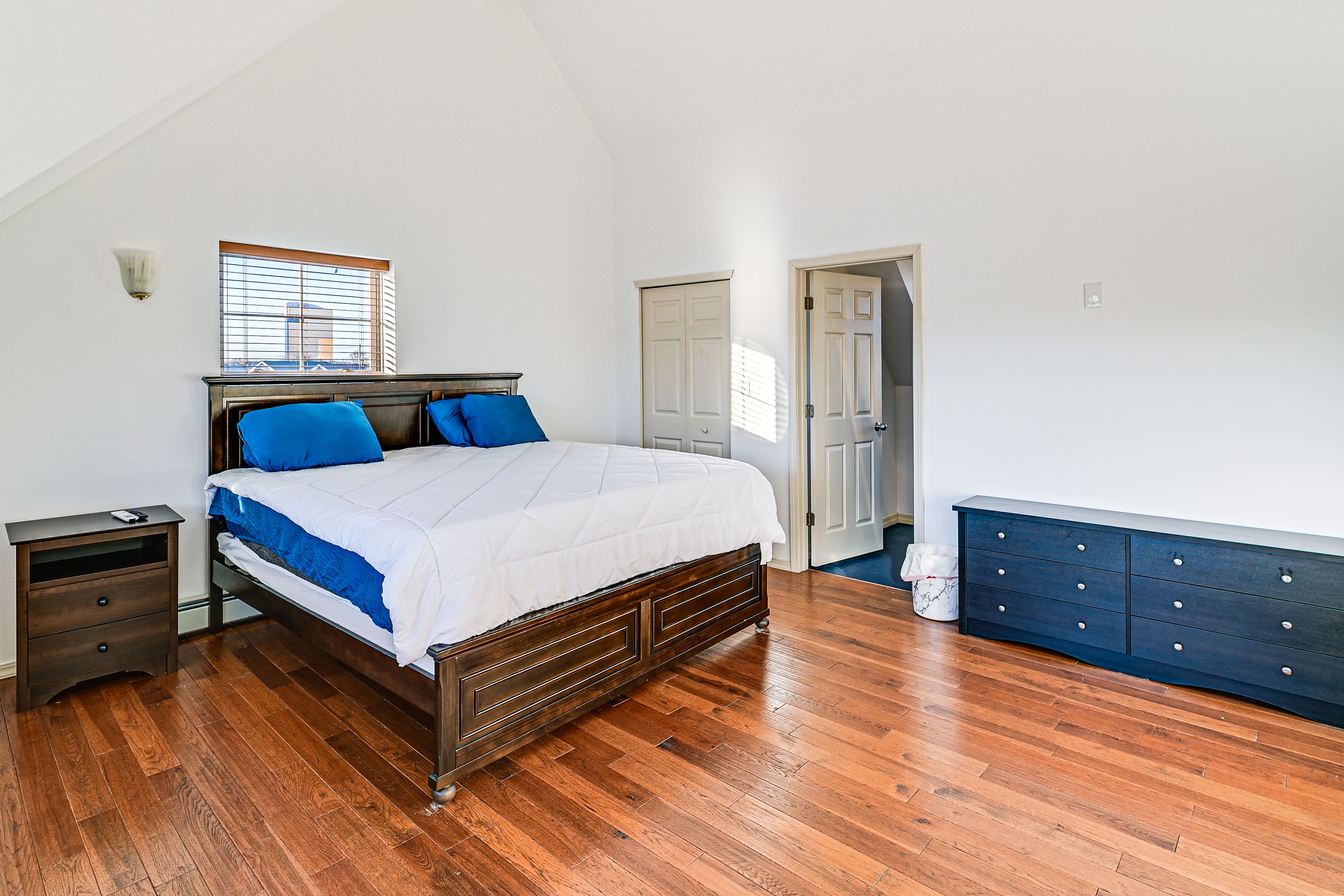 Bedroom 1 | King Bed | 3rd Floor | Linens Provided