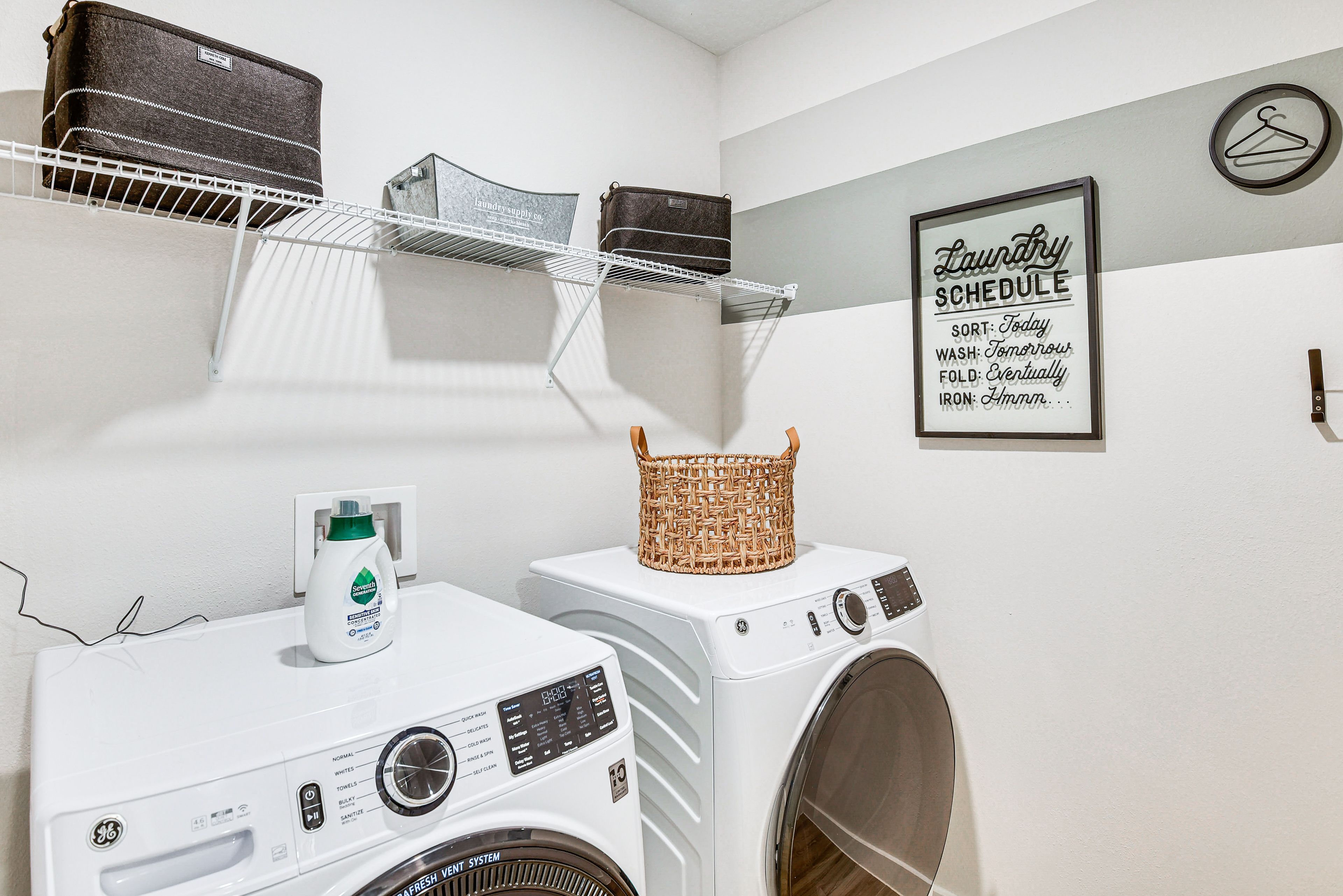 Laundry Room | Washer & Dryer