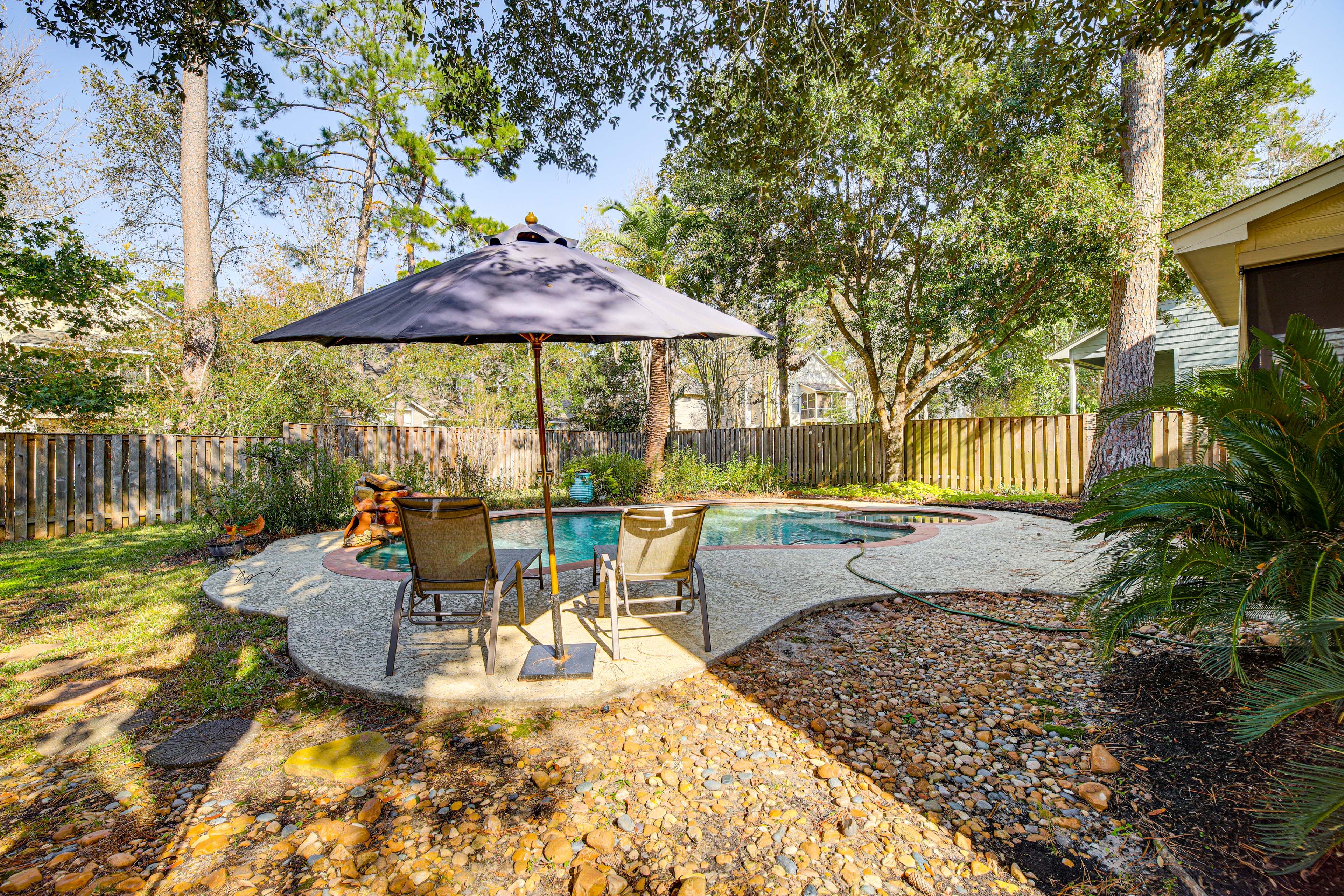 Pool (Not Heated) | Hot Tub