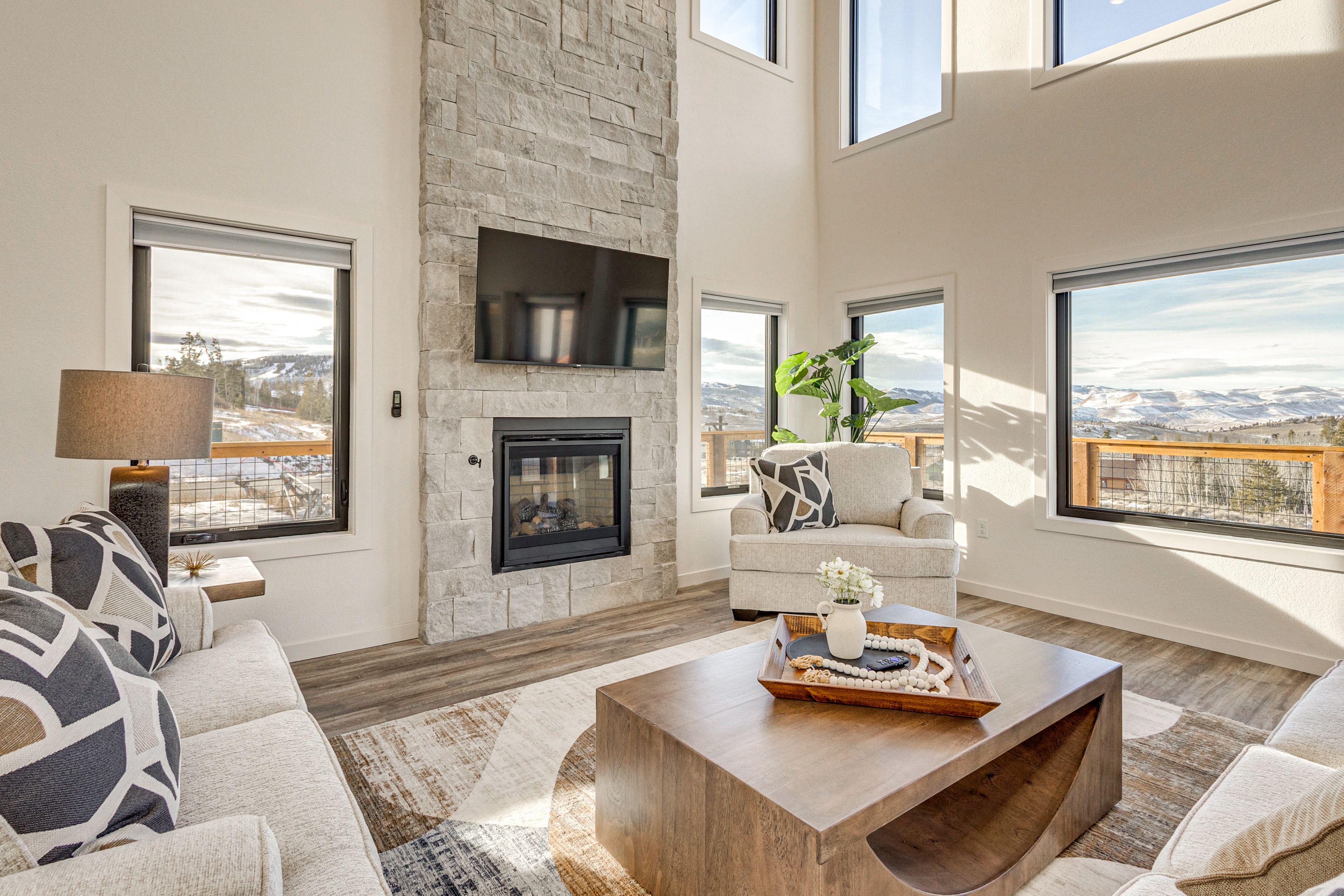 Living Room | Smart TV | Gas Fireplace