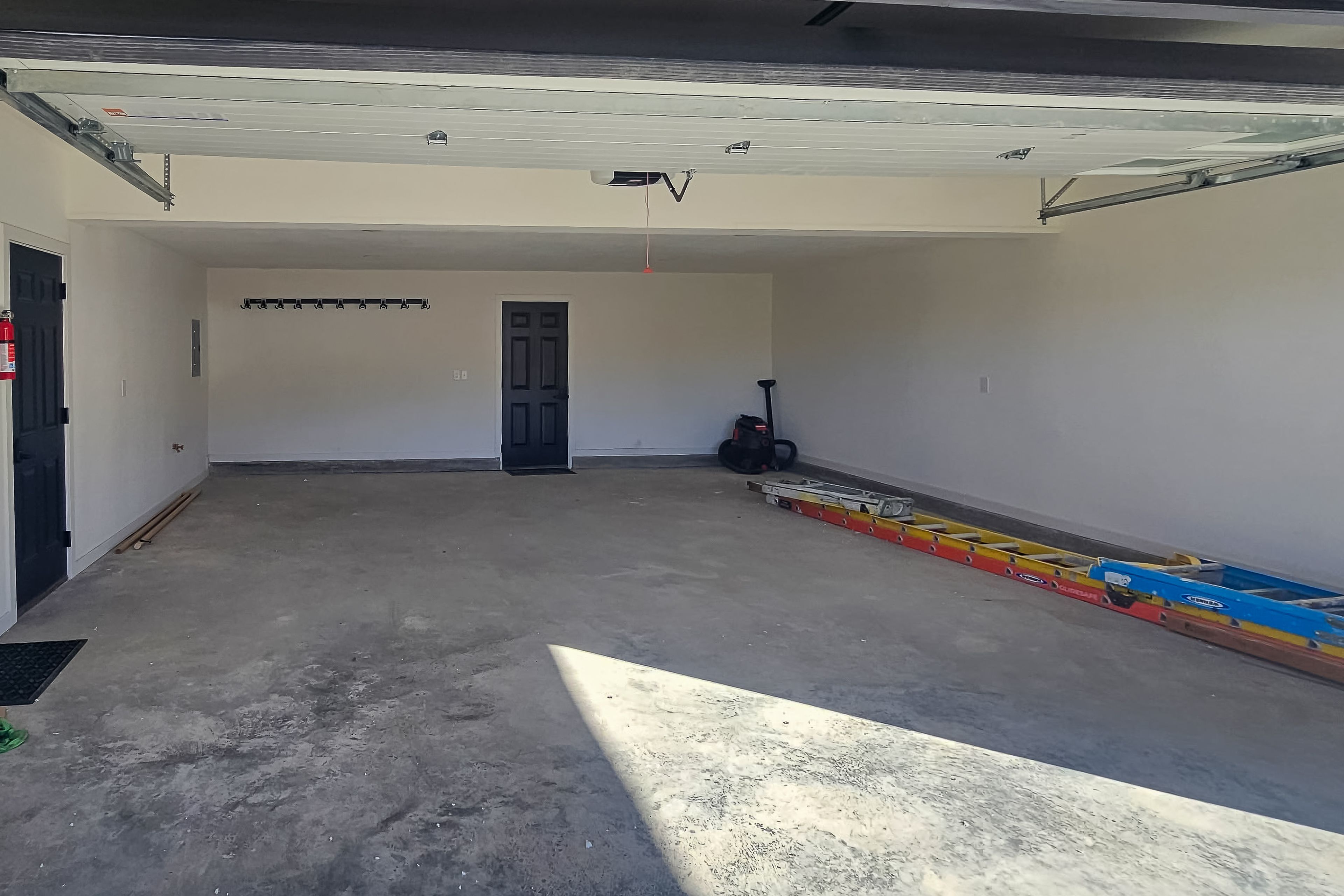 Parking | Garage (2 Vehicles) | Driveway (2 Vehicles)