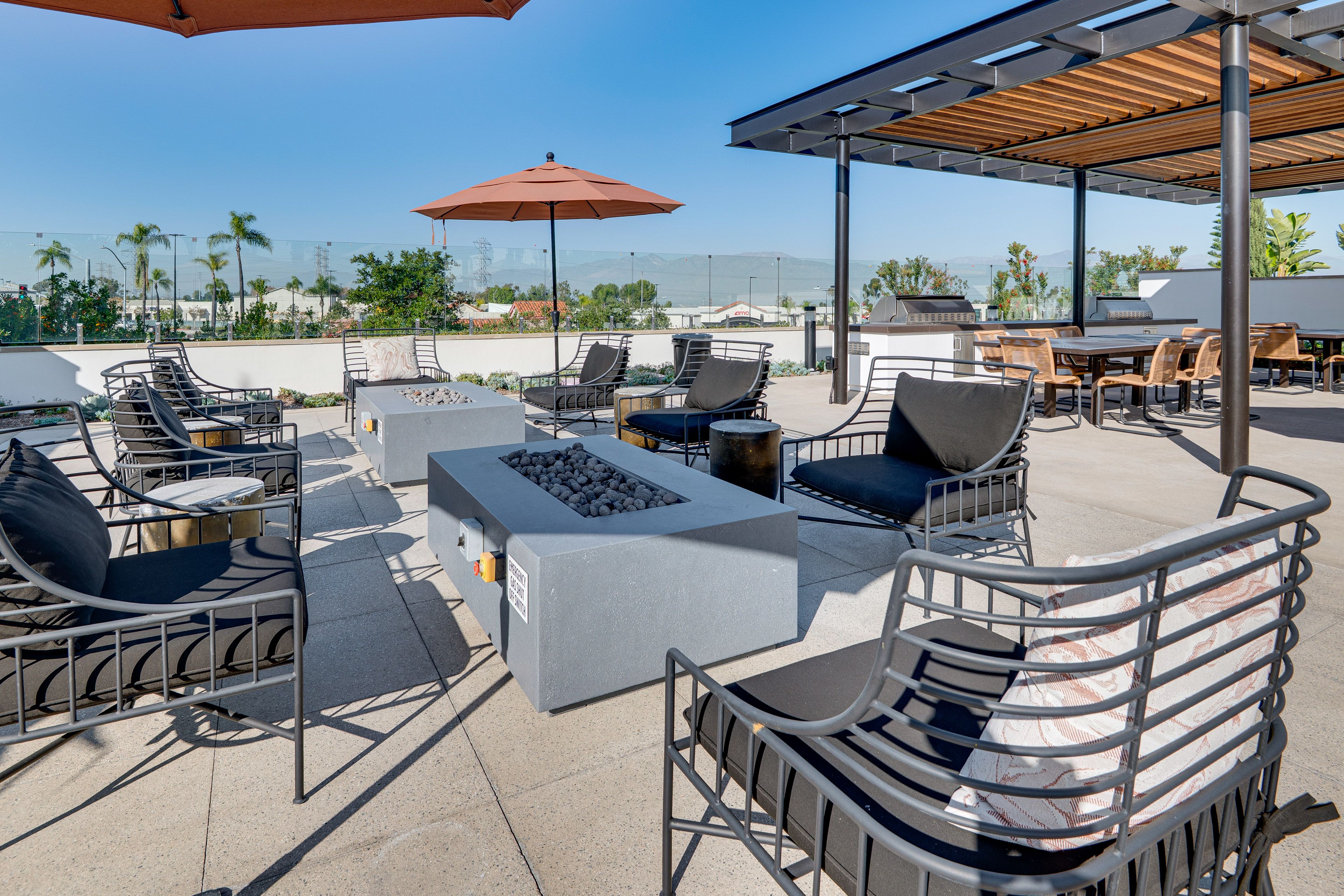 Community Fire Pit & Grill Area