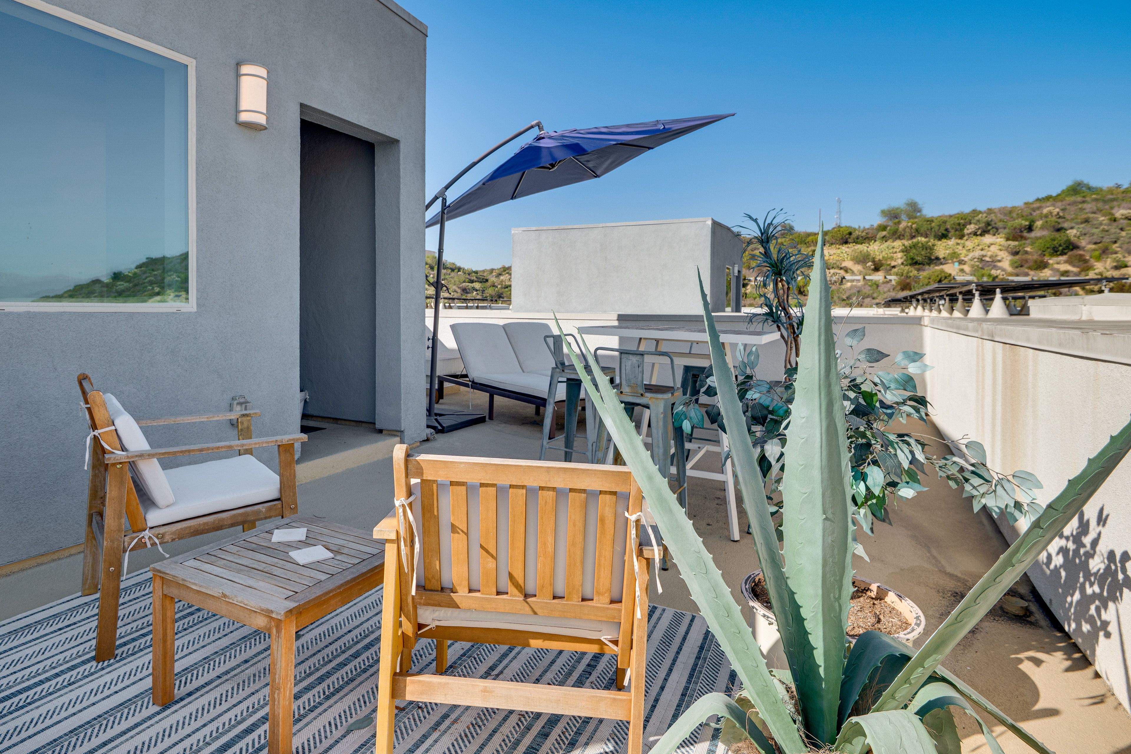 Rooftop Deck | 4th Floor