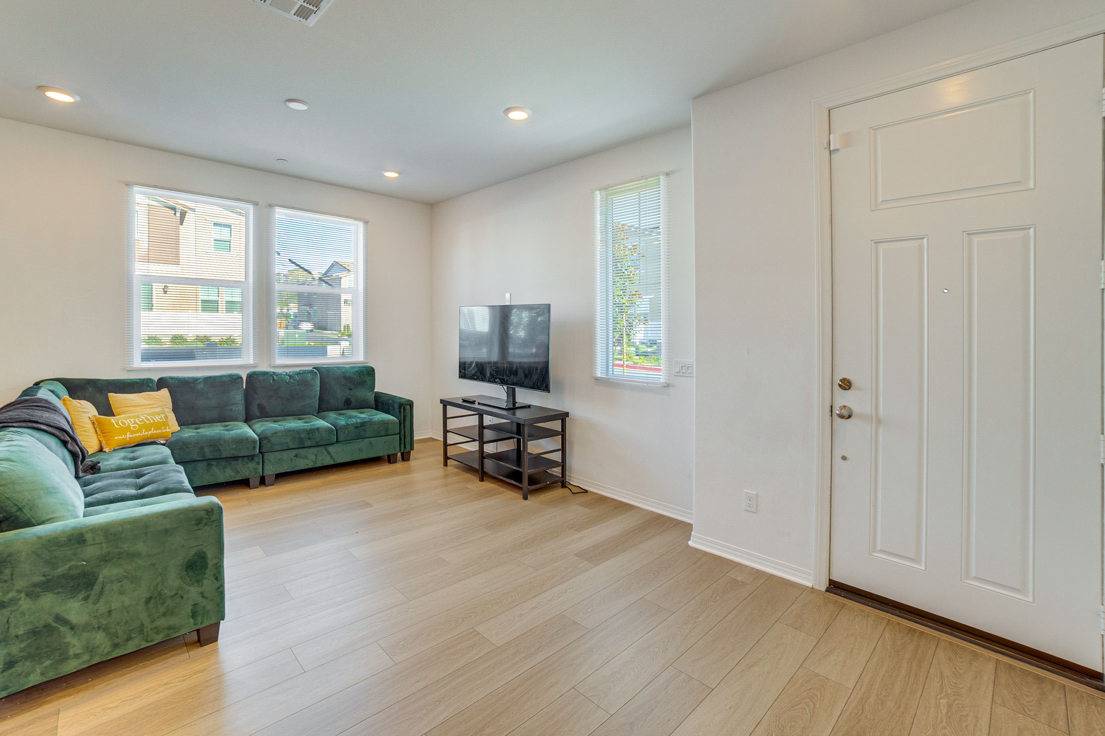 Living Room | 1st Floor | Free WiFi | Smart TV