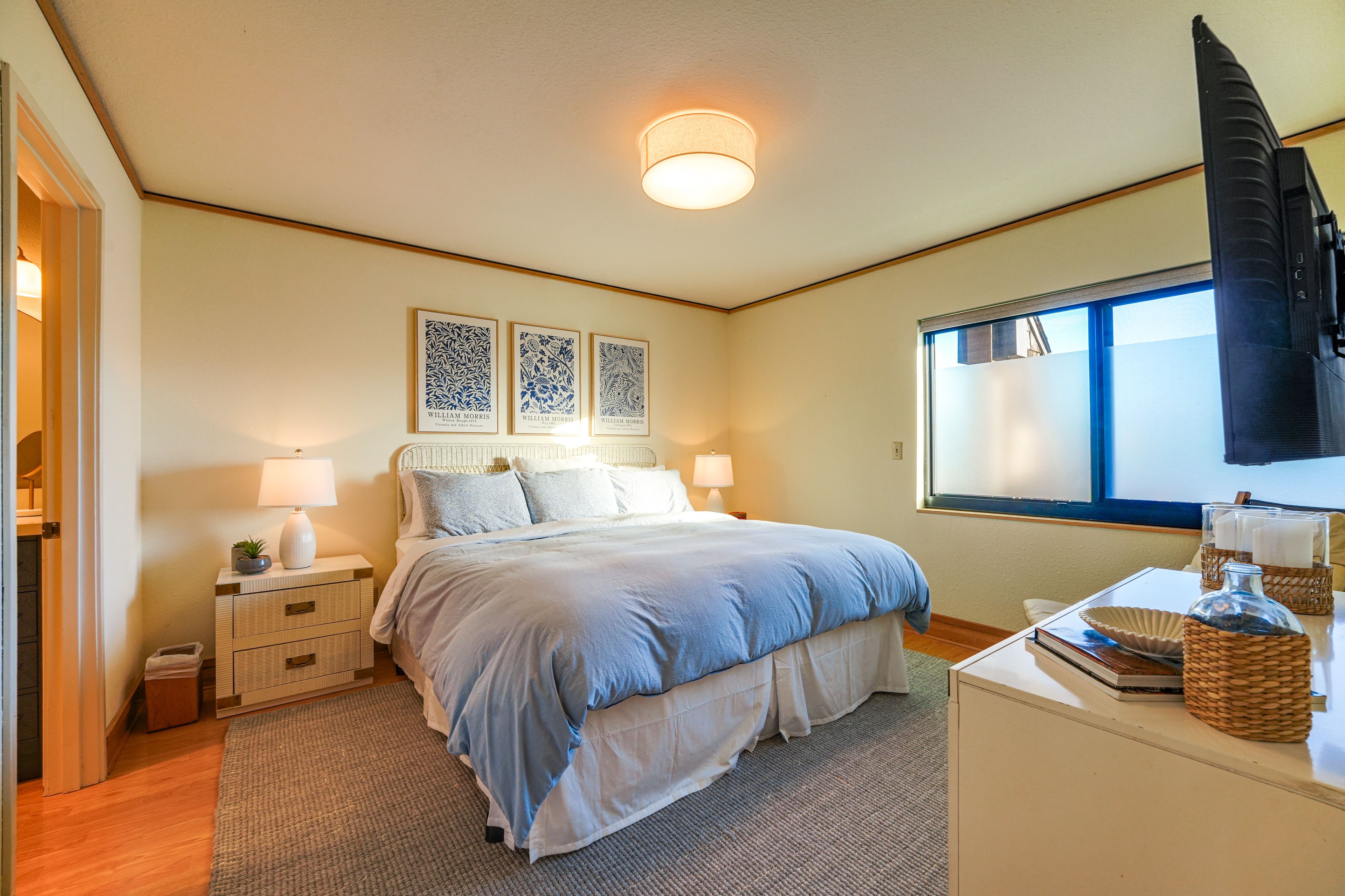 Bedroom 1 | King Bed | En-Suite Bathroom