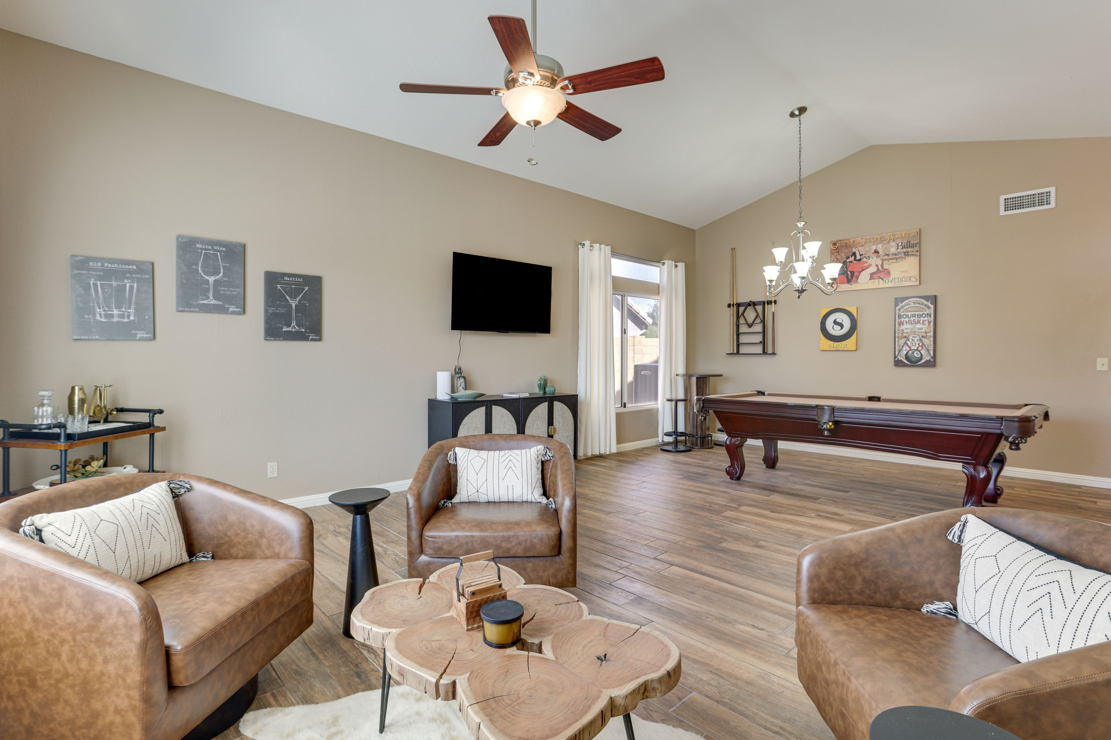 Bonus Living Room