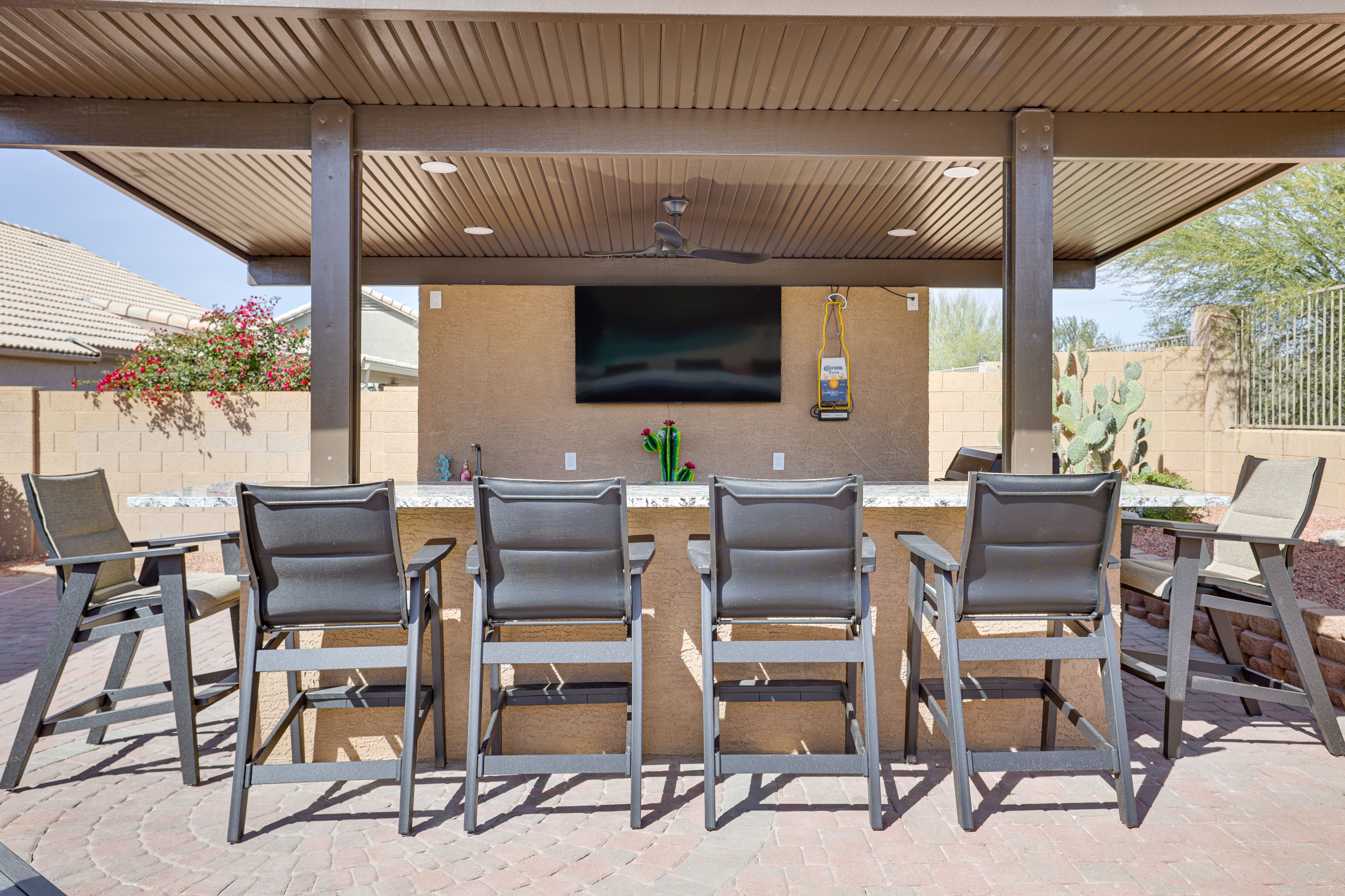 Outdoor Kitchen