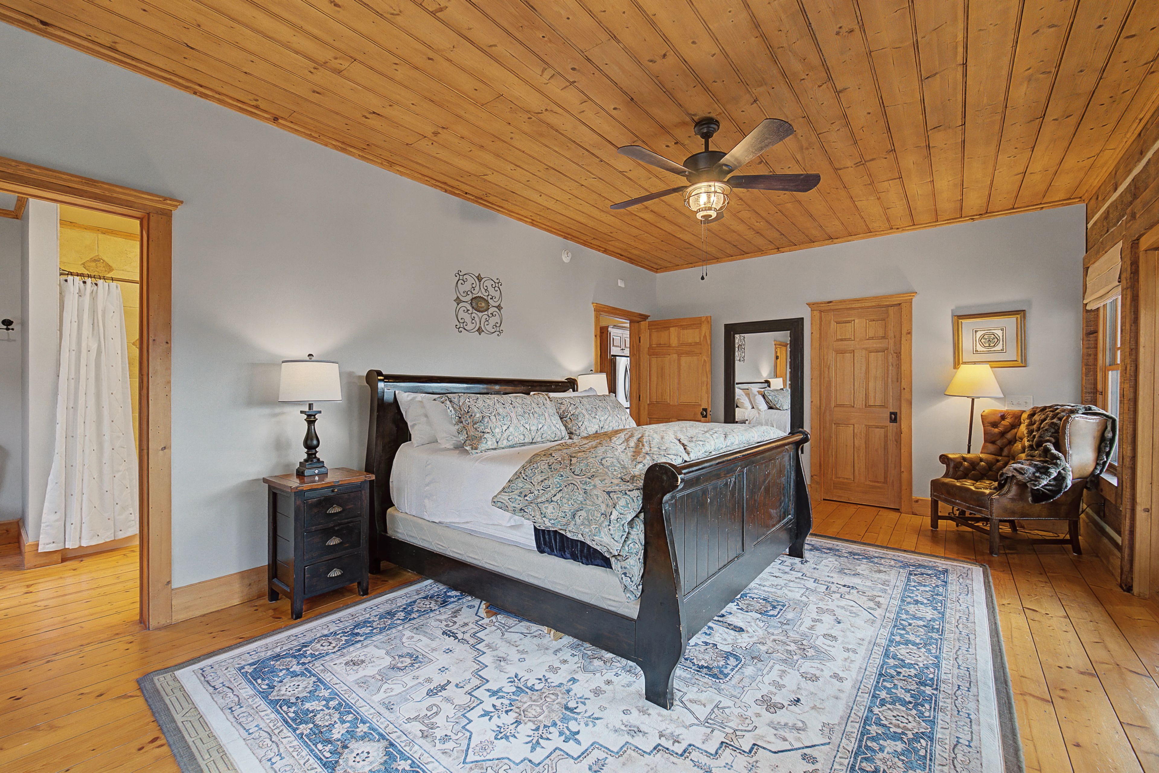 Bedroom 1 | King Bed | Main Level