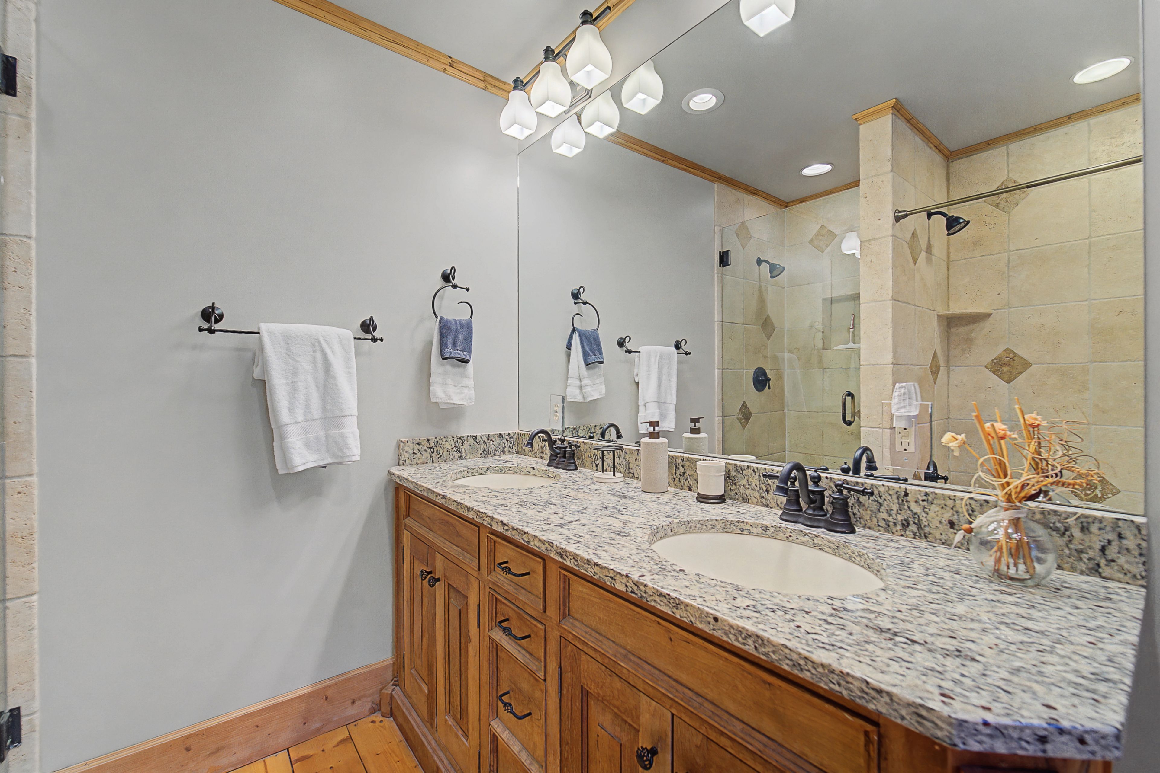 En-Suite Master Bath | Main Level