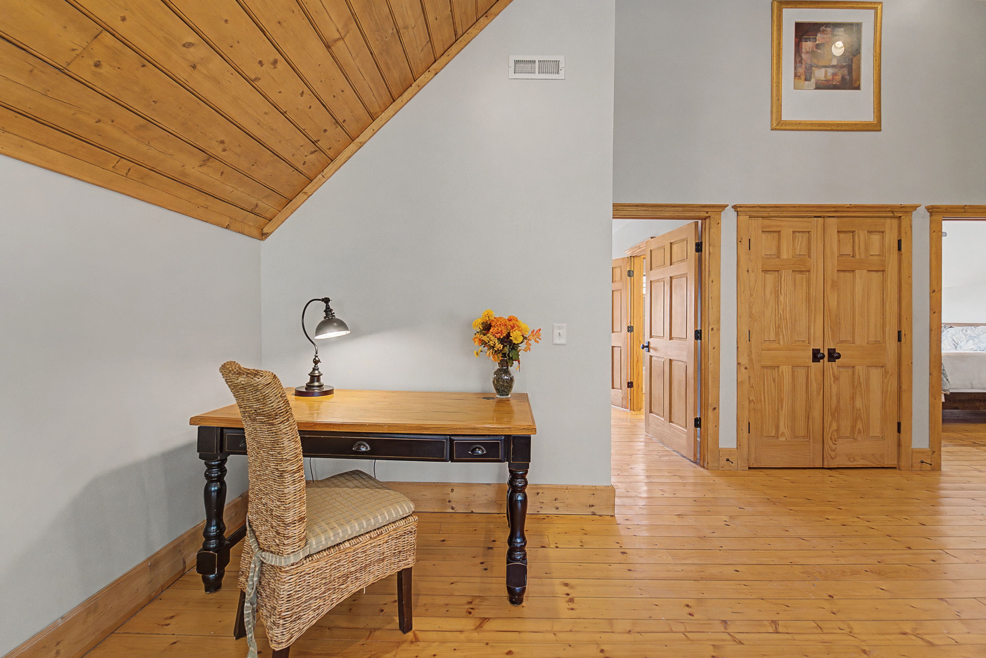 Upper Level Desk Area