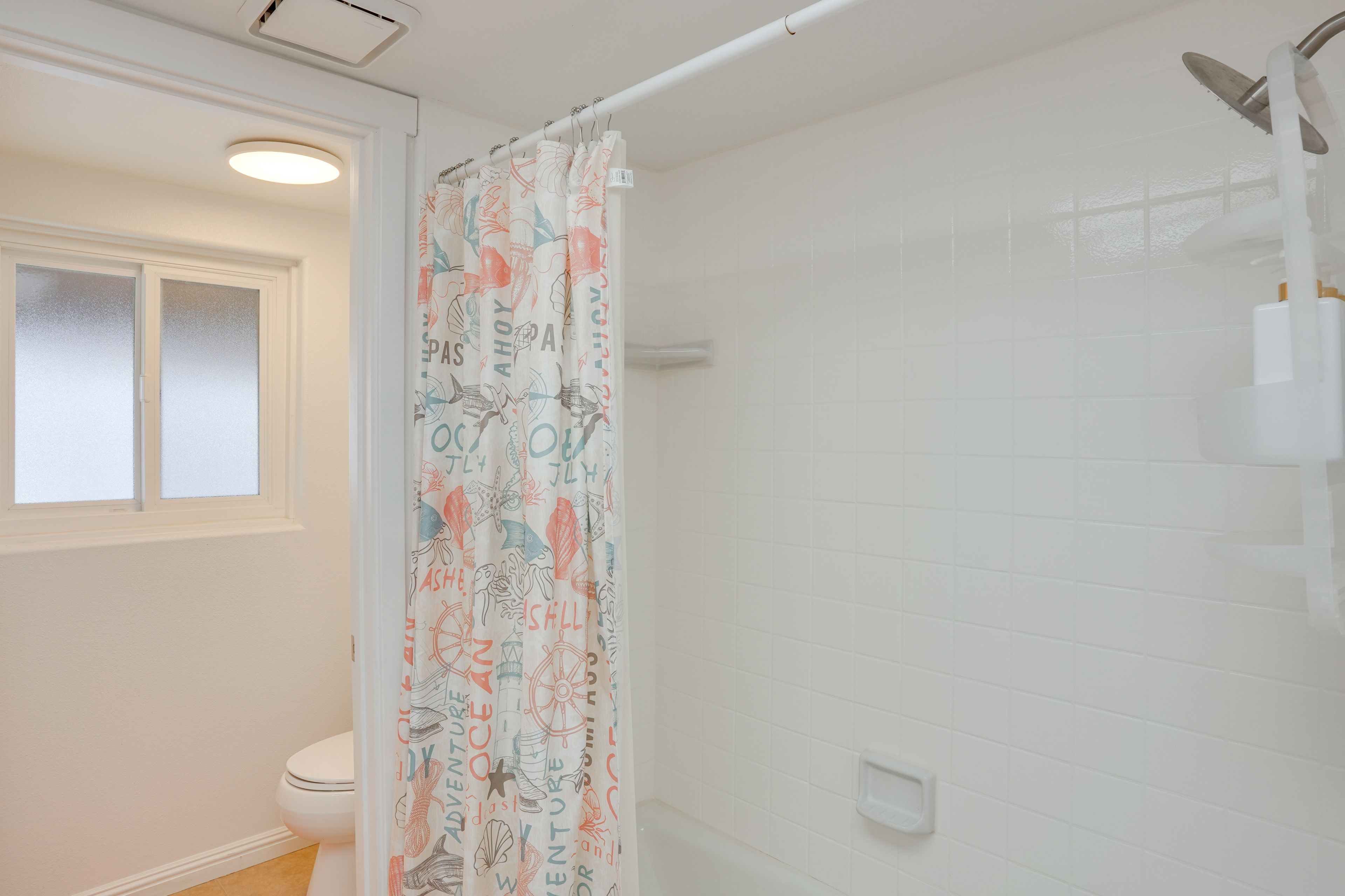 Bathroom | 2nd Floor