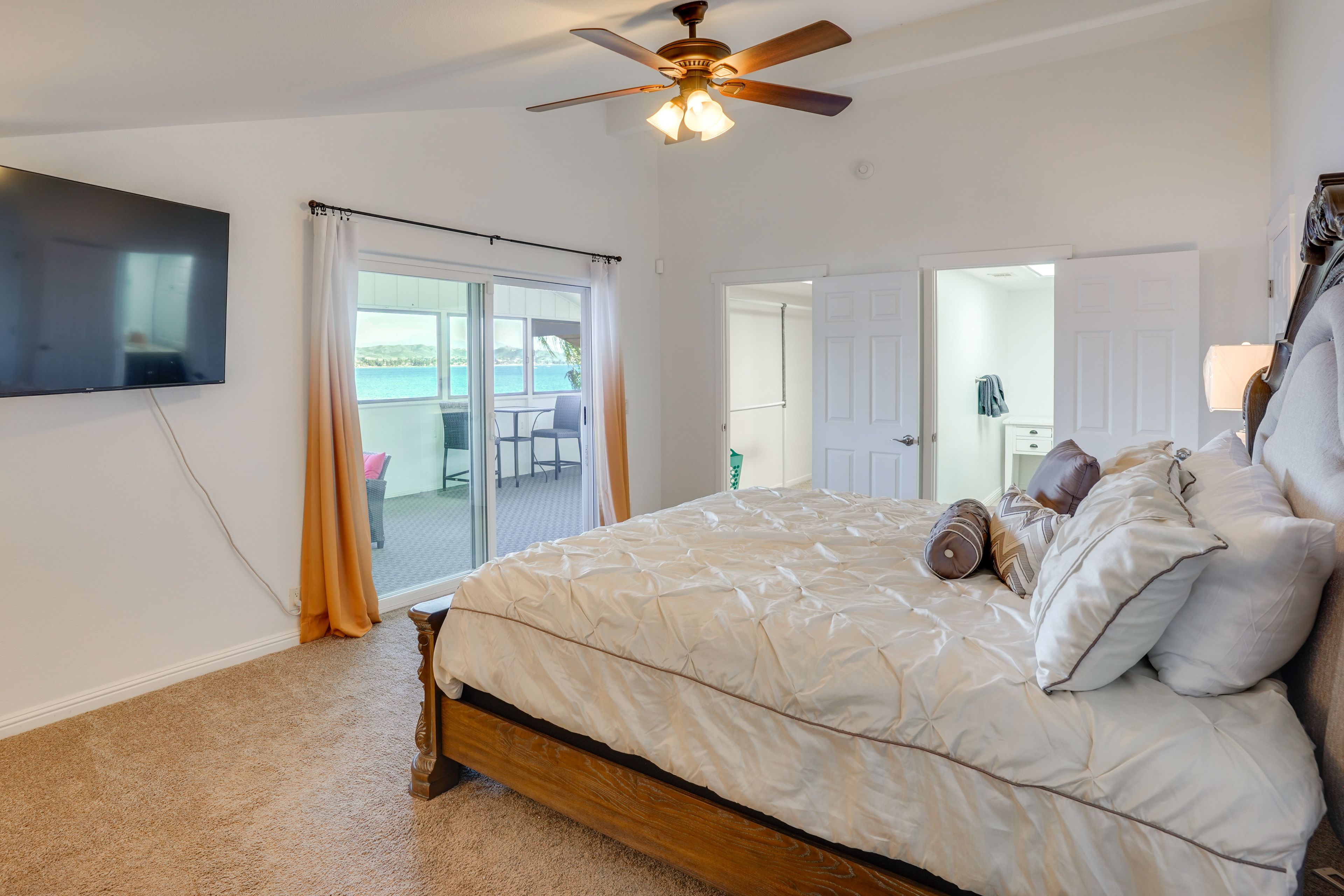 Bedroom 2 | King Bed | 2nd Floor