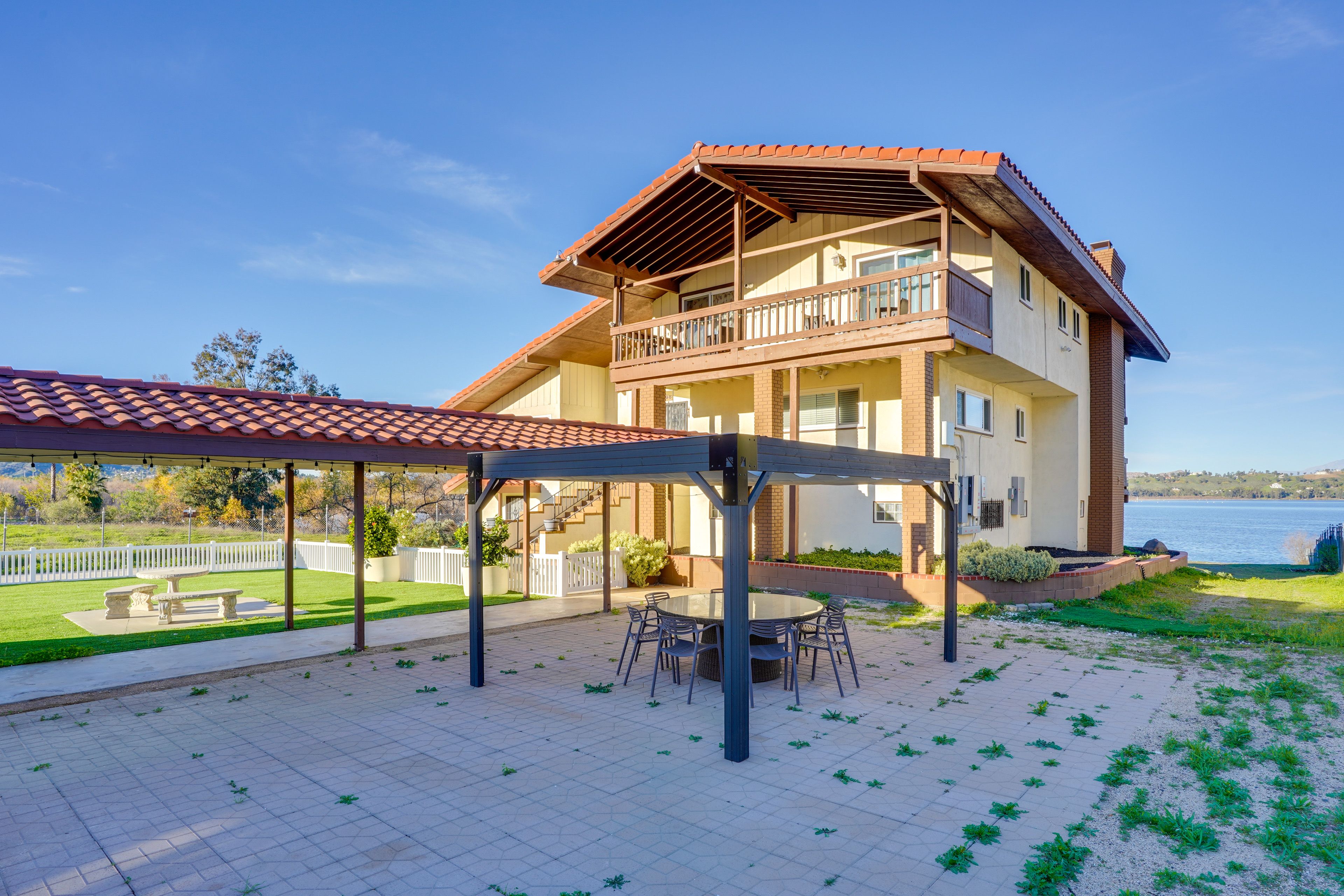 Front Yard | Covered Patio
