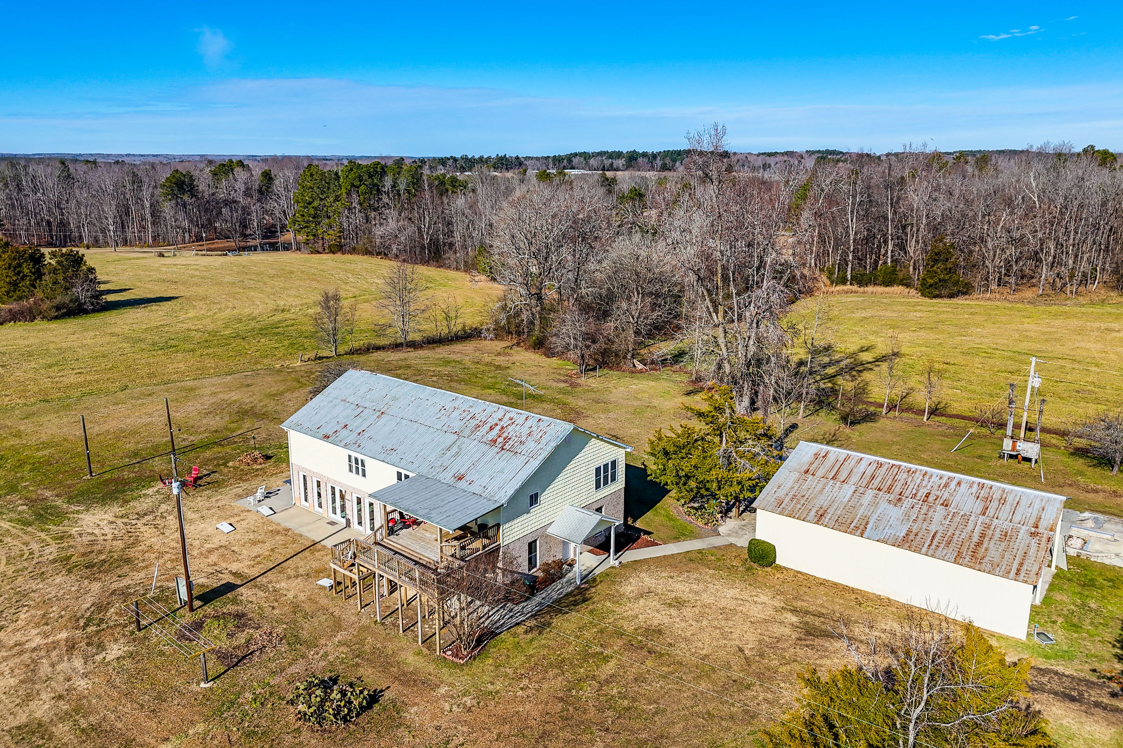 Home Exterior | Parking | Grass Area (10 Vehicles)